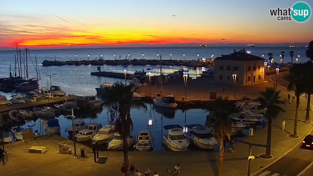 Webcam Koper – Panorama de la marina et de la promenade depuis le Grand Hotel Koper