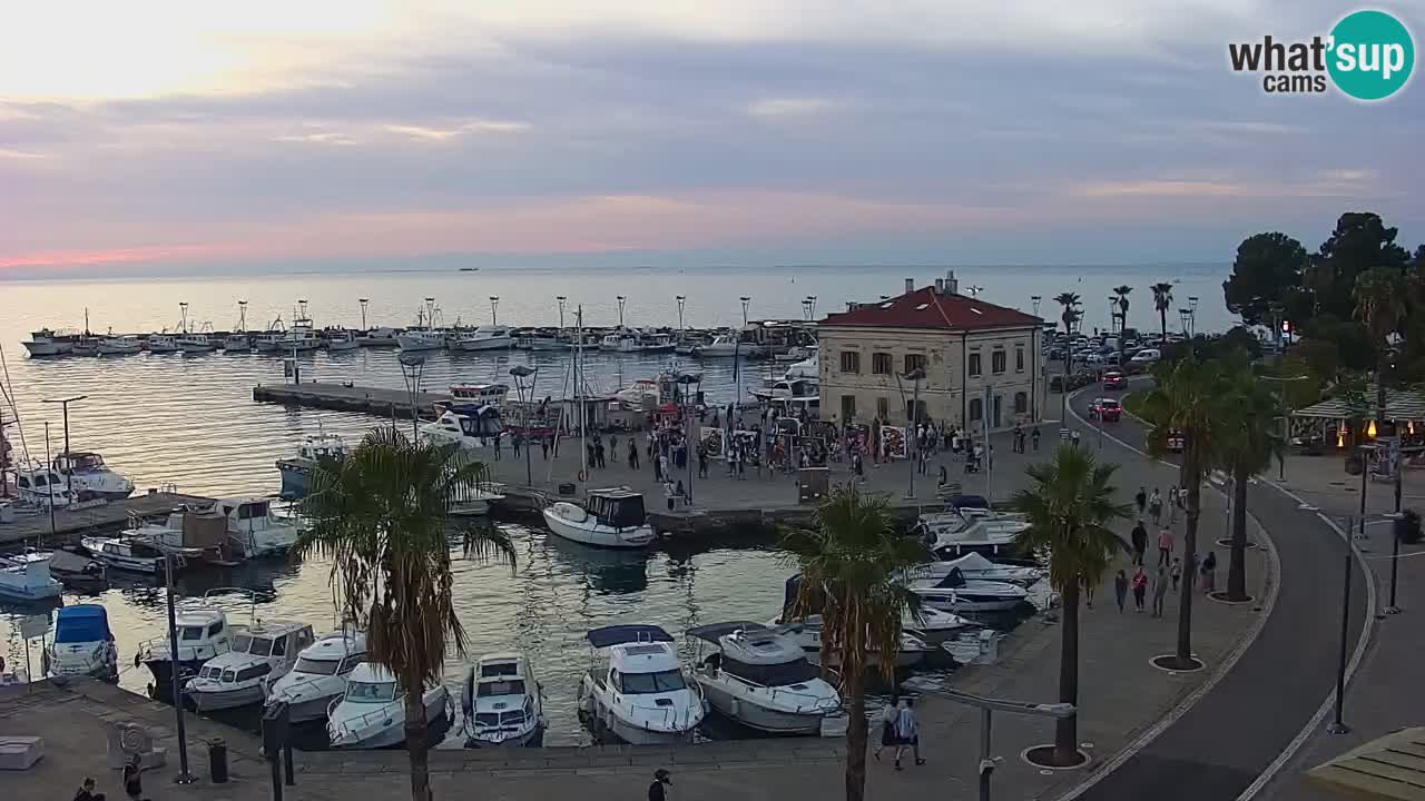 Camera en vivo Koper – puerto deportivo y paseo marítimo desde el Hotel Grand Koper