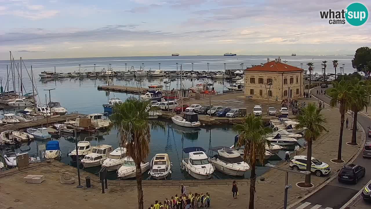 Webcam Koper – Panorama de la marina et de la promenade depuis le Grand Hotel Koper