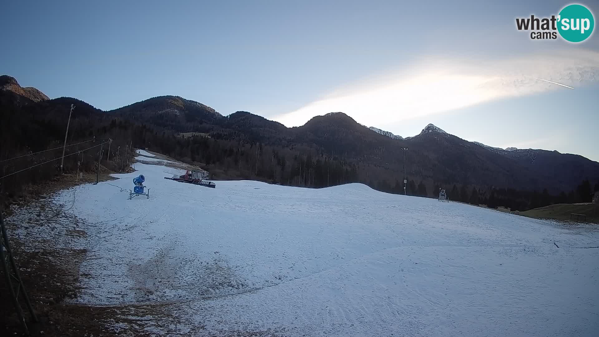 Spletna kamera Kozji Hrbet – Pogled v živo s smučišča v Bohinjski Bistrici