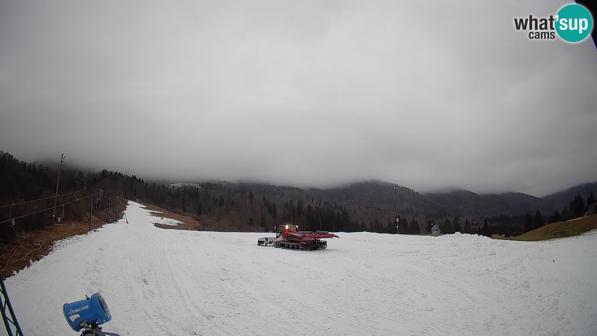 Spletna kamera Kozji Hrbet – Pogled v živo s smučišča v Bohinjski Bistrici