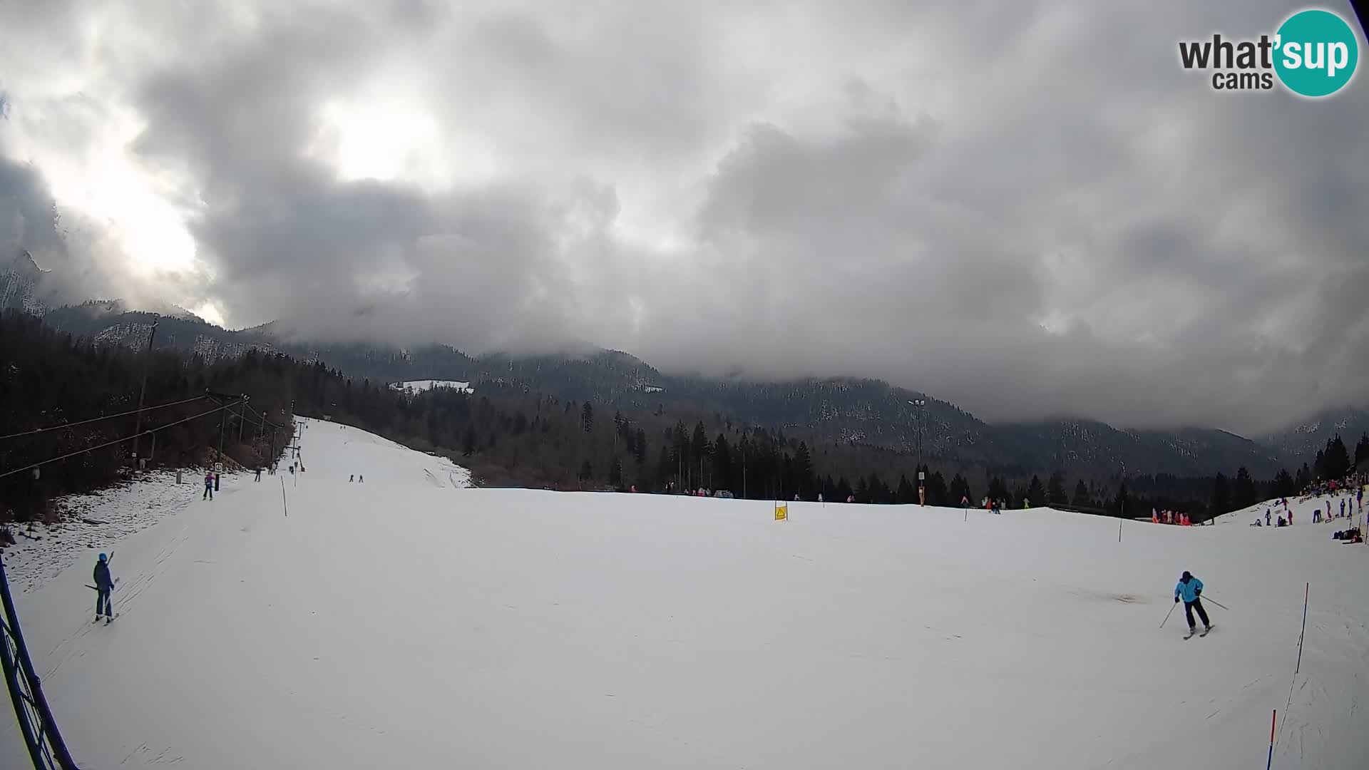 Spletna kamera Kozji Hrbet – Pogled v živo s smučišča v Bohinjski Bistrici