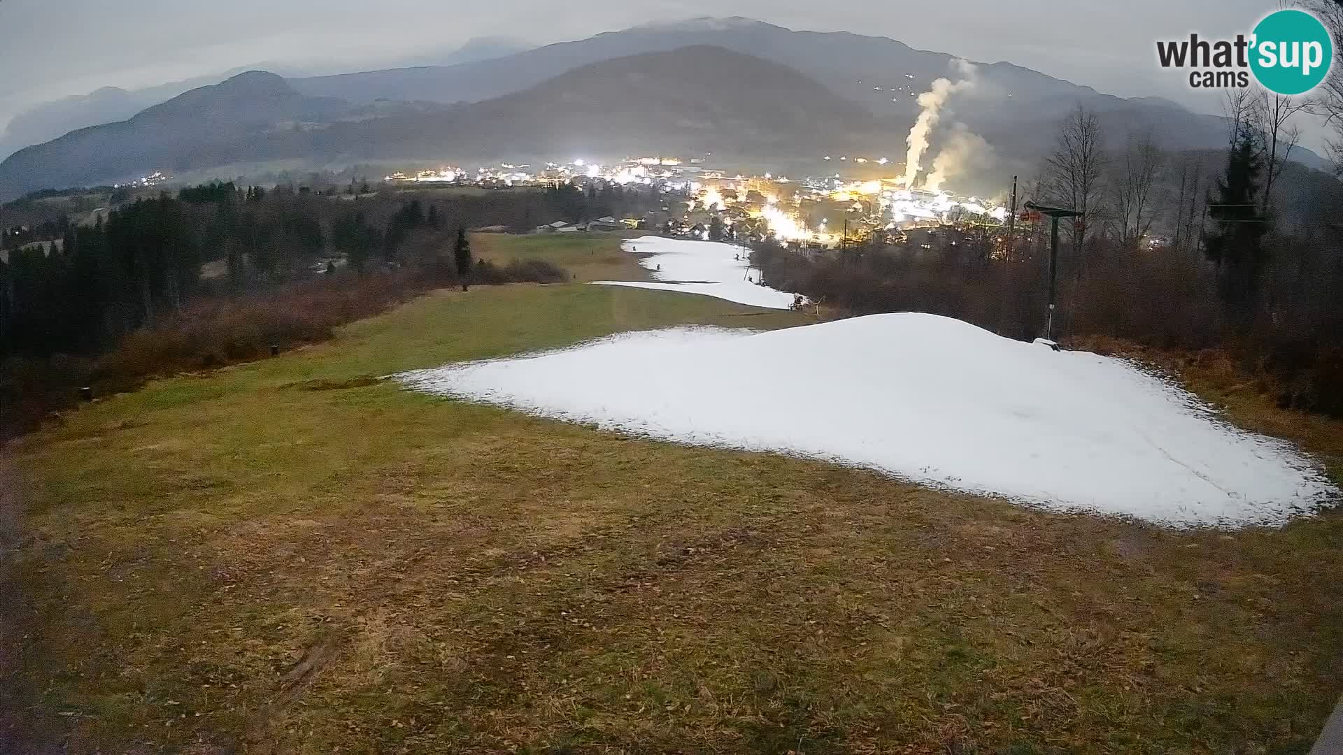 Kamera uživo Bohinjska Bistrica – Pogled u stvarnom vremenu sa skijališta Kozji Hrbet
