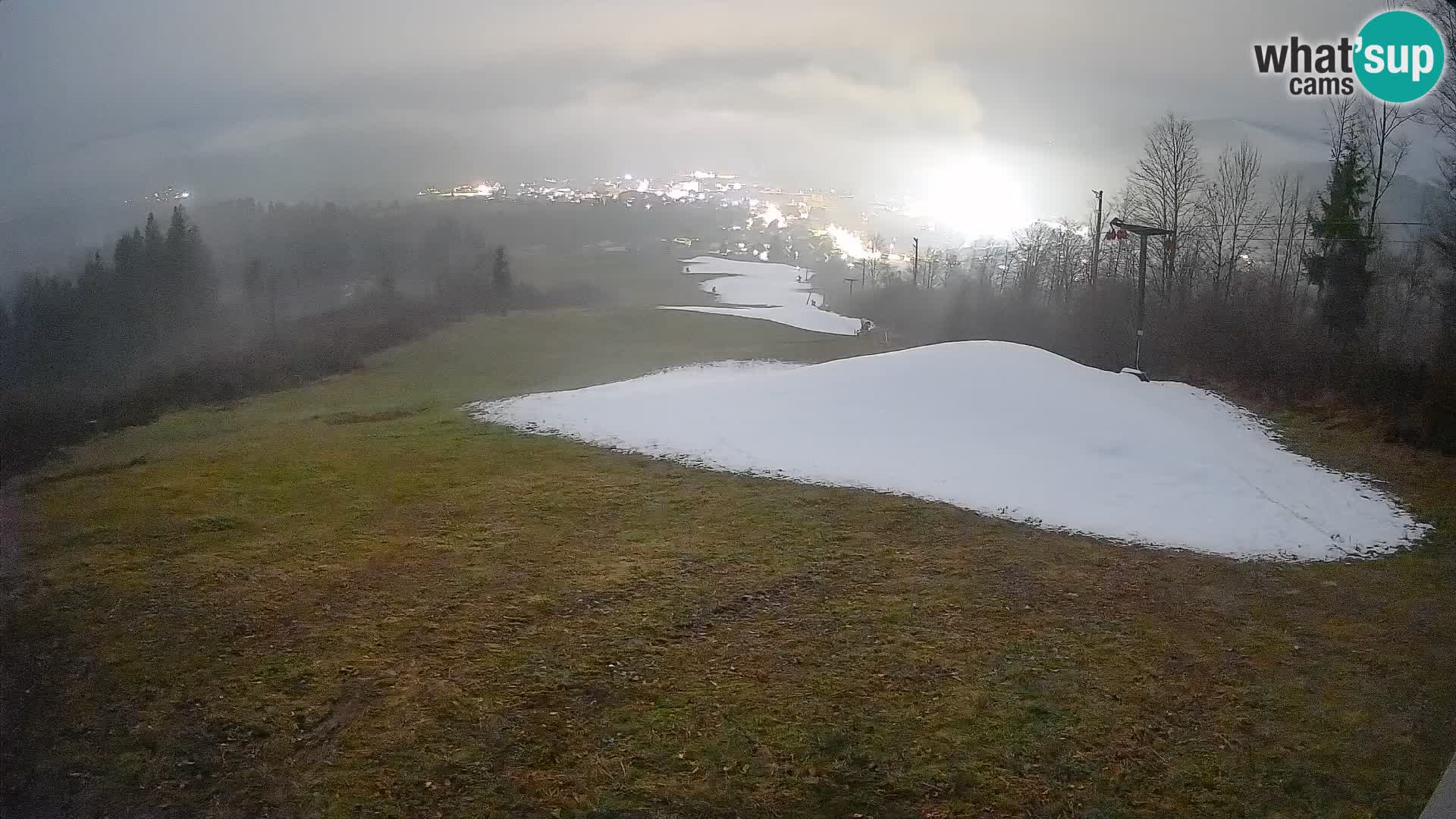 Spletna kamera Bohinjska Bistrica – Pogled v živo s smučišča Kozji Hrbet