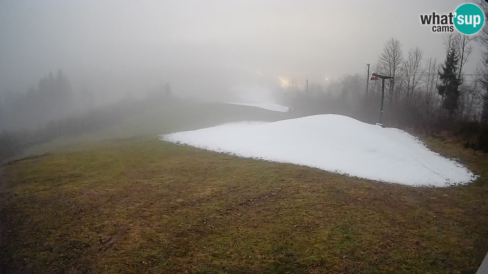 Kamera uživo Bohinjska Bistrica – Pogled u stvarnom vremenu sa skijališta Kozji Hrbet