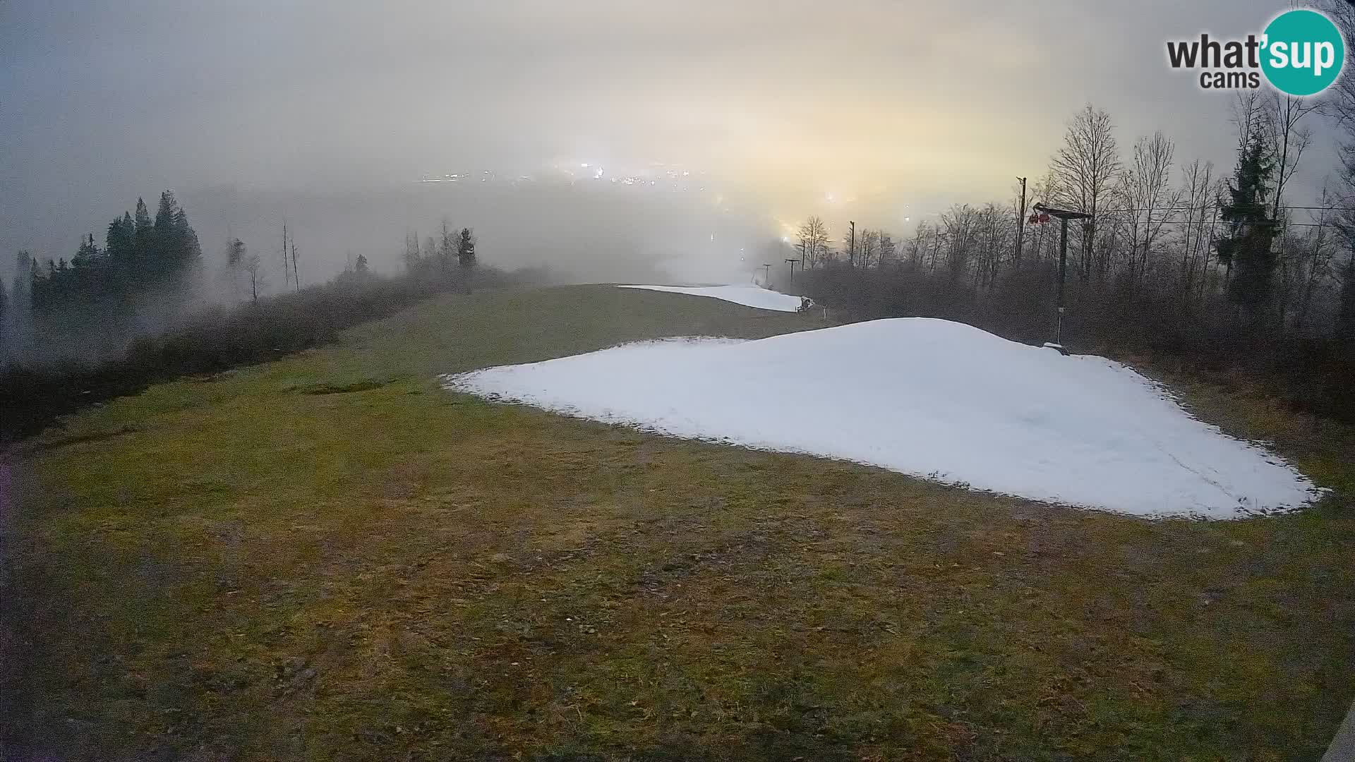 Kamera uživo Bohinjska Bistrica – Pogled u stvarnom vremenu sa skijališta Kozji Hrbet