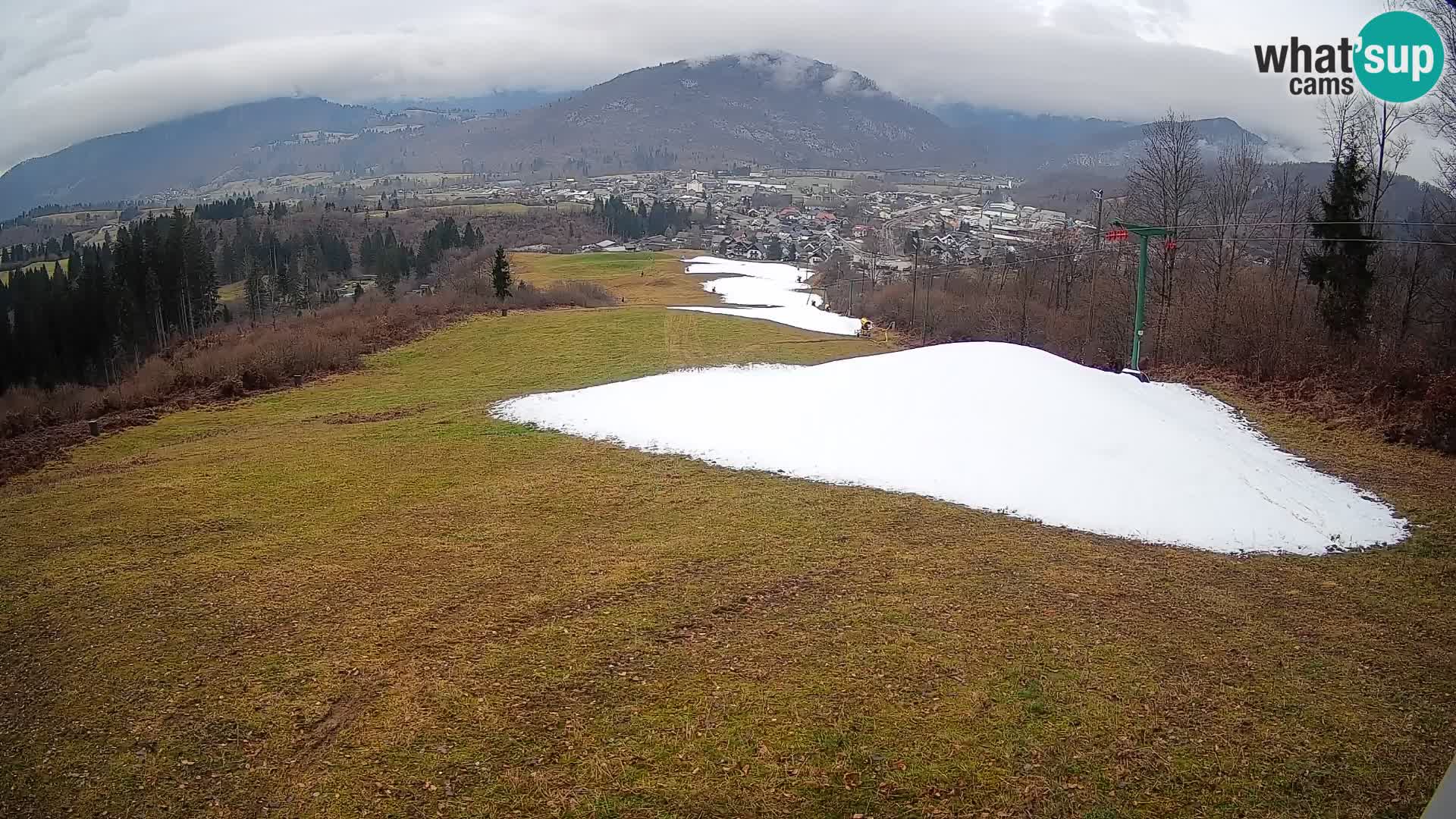 Kamera uživo Bohinjska Bistrica – Pogled u stvarnom vremenu sa skijališta Kozji Hrbet