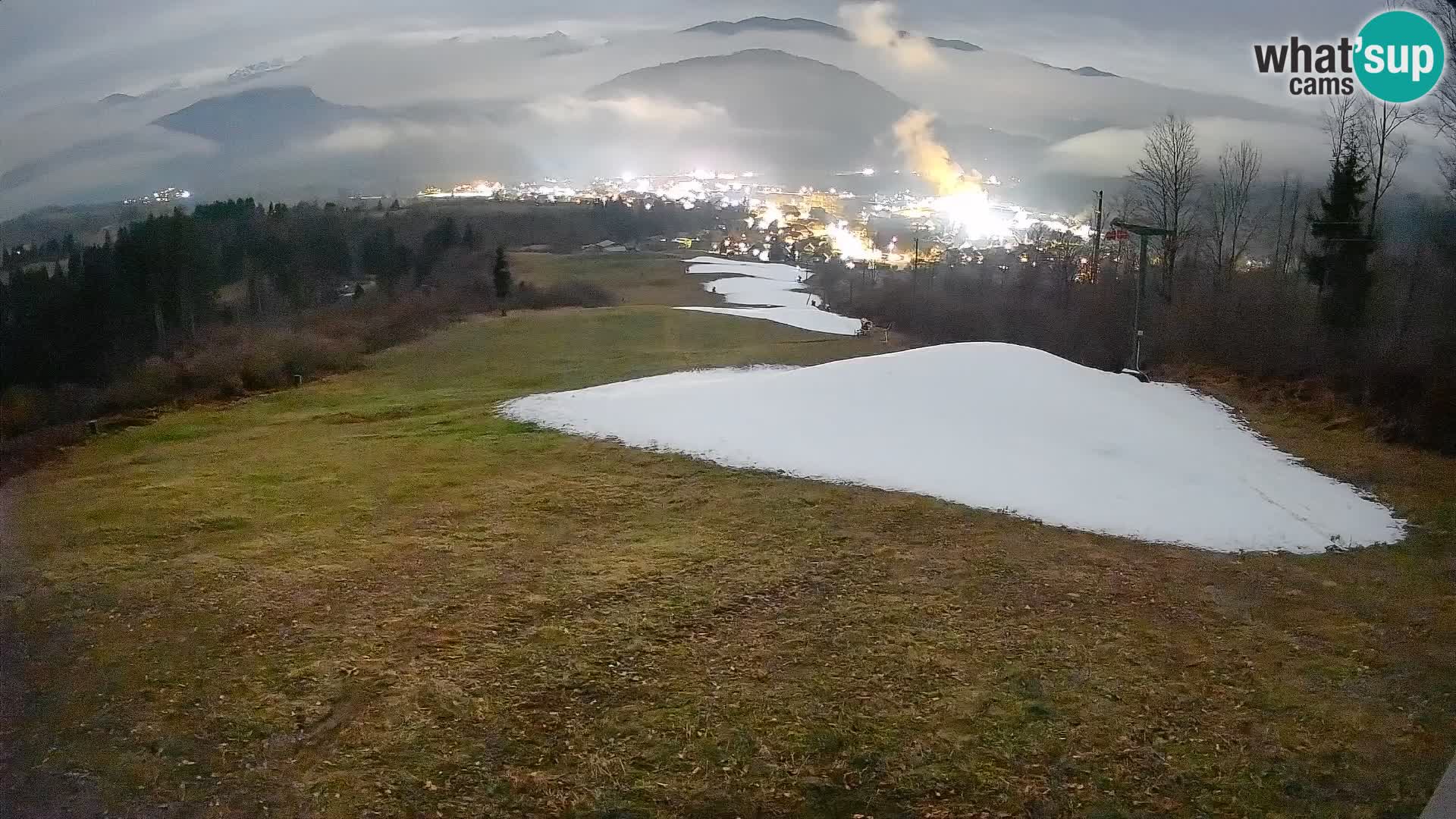 Kamera uživo Bohinjska Bistrica – Pogled u stvarnom vremenu sa skijališta Kozji Hrbet