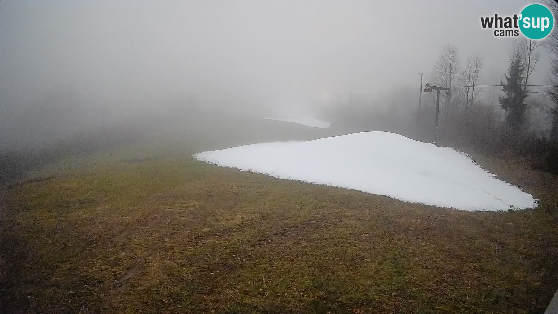 Kamera uživo Bohinjska Bistrica – Pogled u stvarnom vremenu sa skijališta Kozji Hrbet