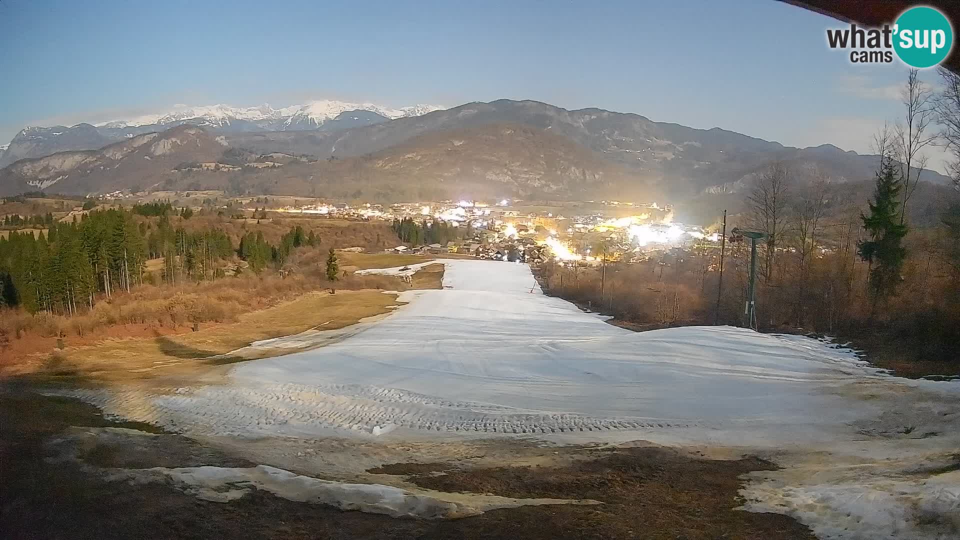 Kamera uživo Bohinjska Bistrica – Pogled u stvarnom vremenu sa skijališta Kozji Hrbet
