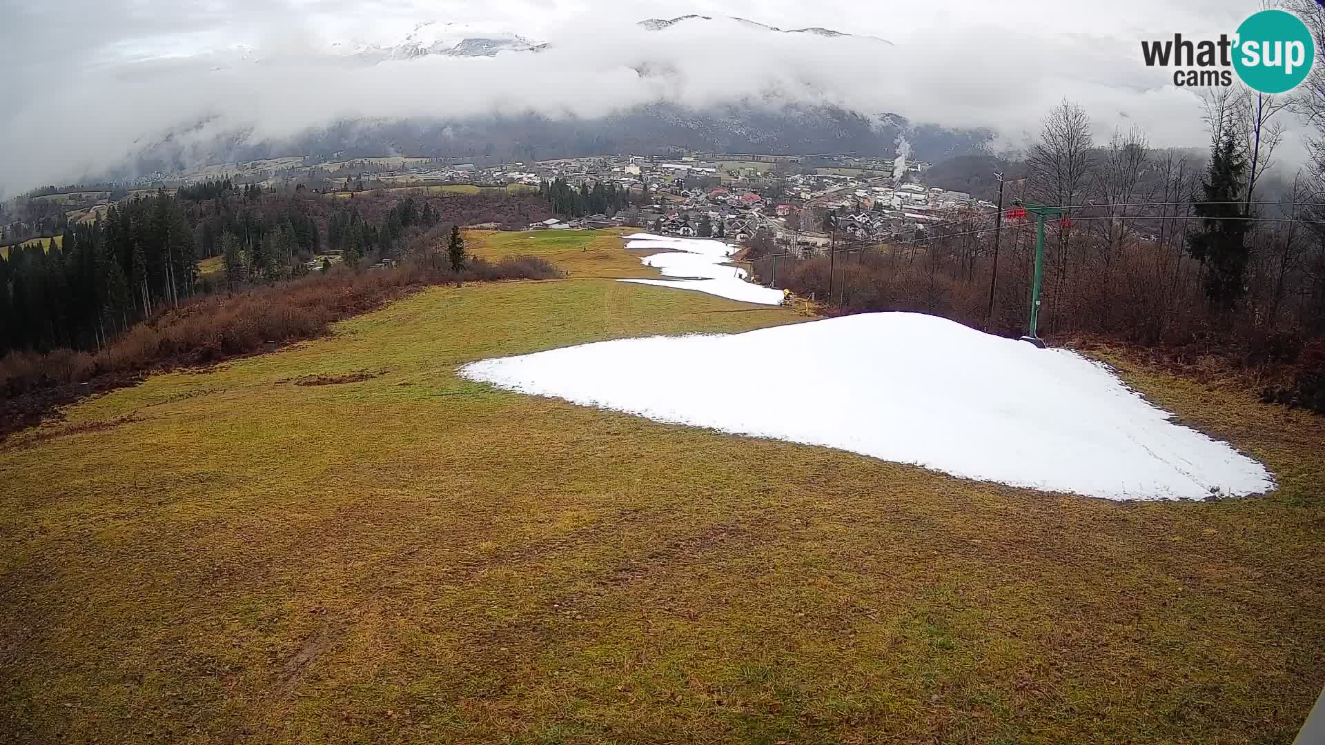 Kamera uživo Bohinjska Bistrica – Pogled u stvarnom vremenu sa skijališta Kozji Hrbet