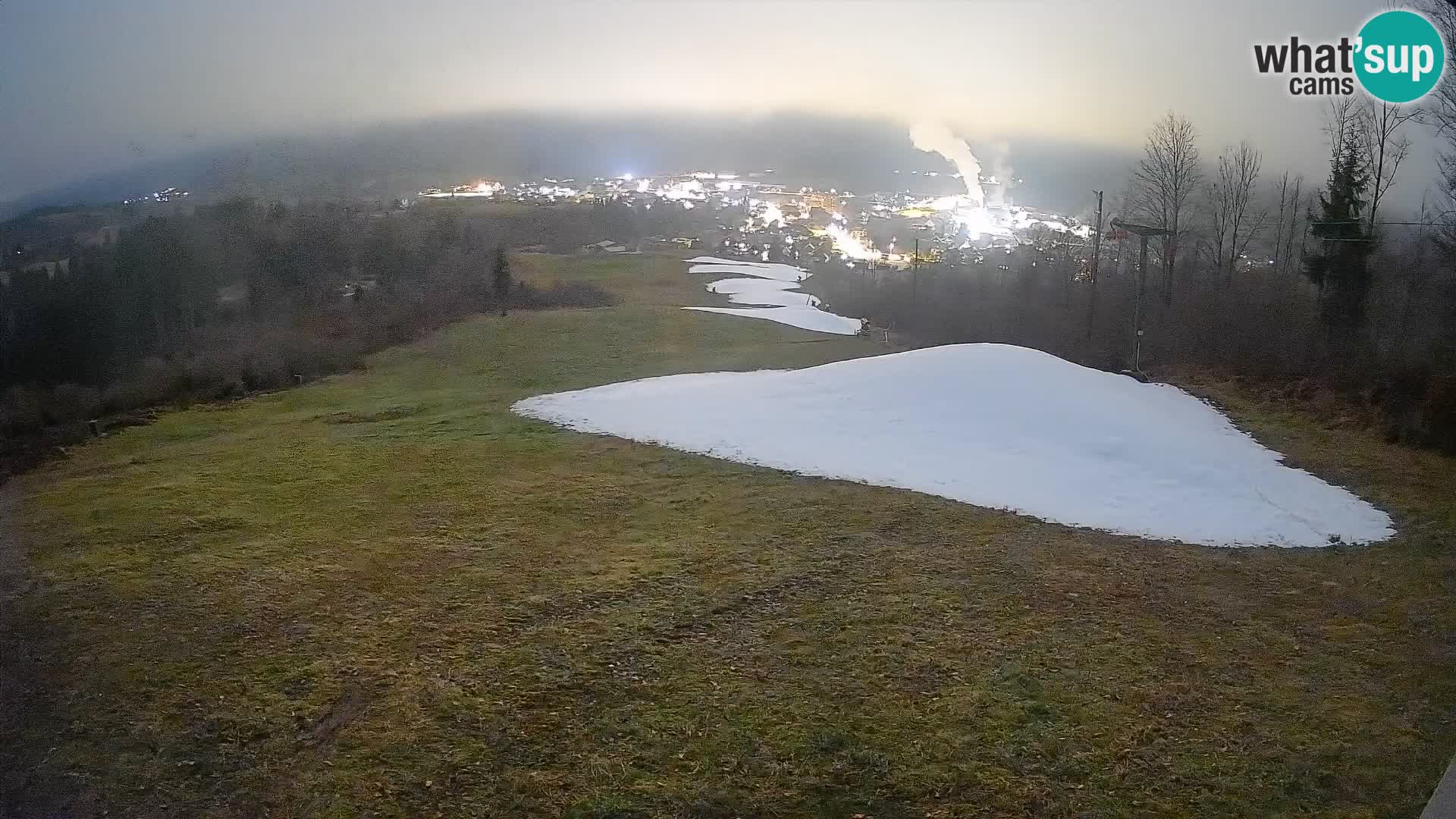 Kamera uživo Bohinjska Bistrica – Pogled u stvarnom vremenu sa skijališta Kozji Hrbet