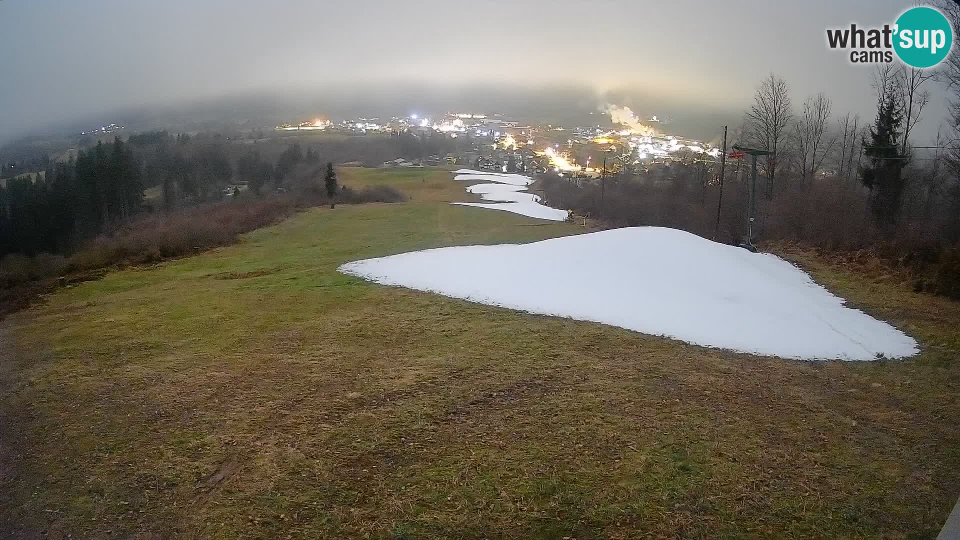 Kamera uživo Bohinjska Bistrica – Pogled u stvarnom vremenu sa skijališta Kozji Hrbet