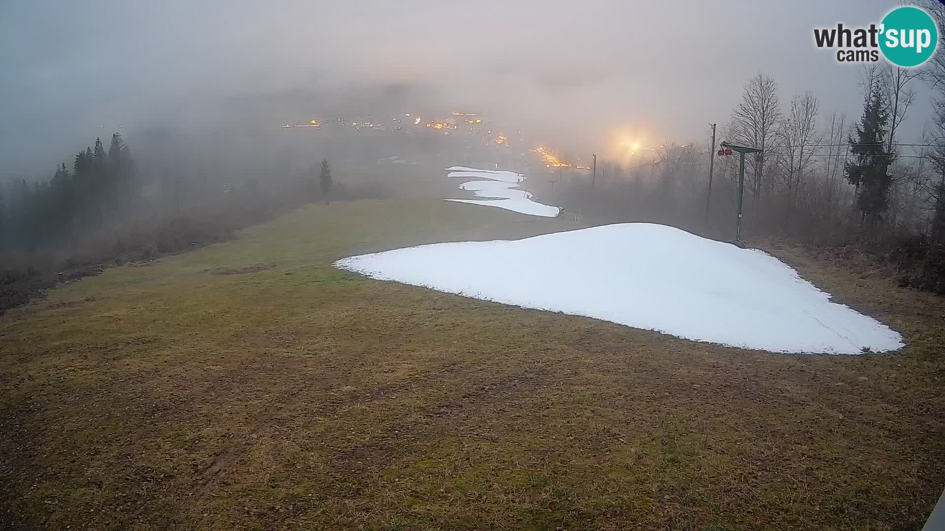 Kamera uživo Bohinjska Bistrica – Pogled u stvarnom vremenu sa skijališta Kozji Hrbet