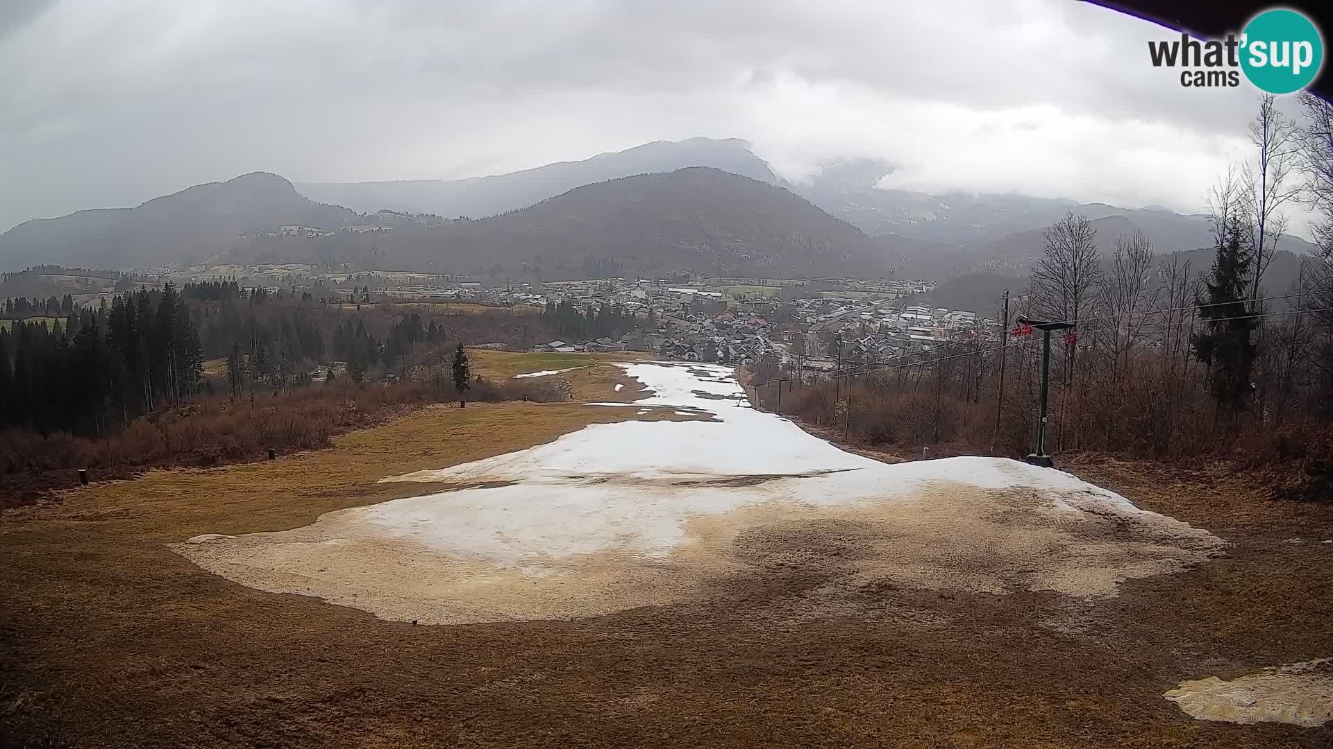 Kamera uživo Bohinjska Bistrica – Pogled u stvarnom vremenu sa skijališta Kozji Hrbet