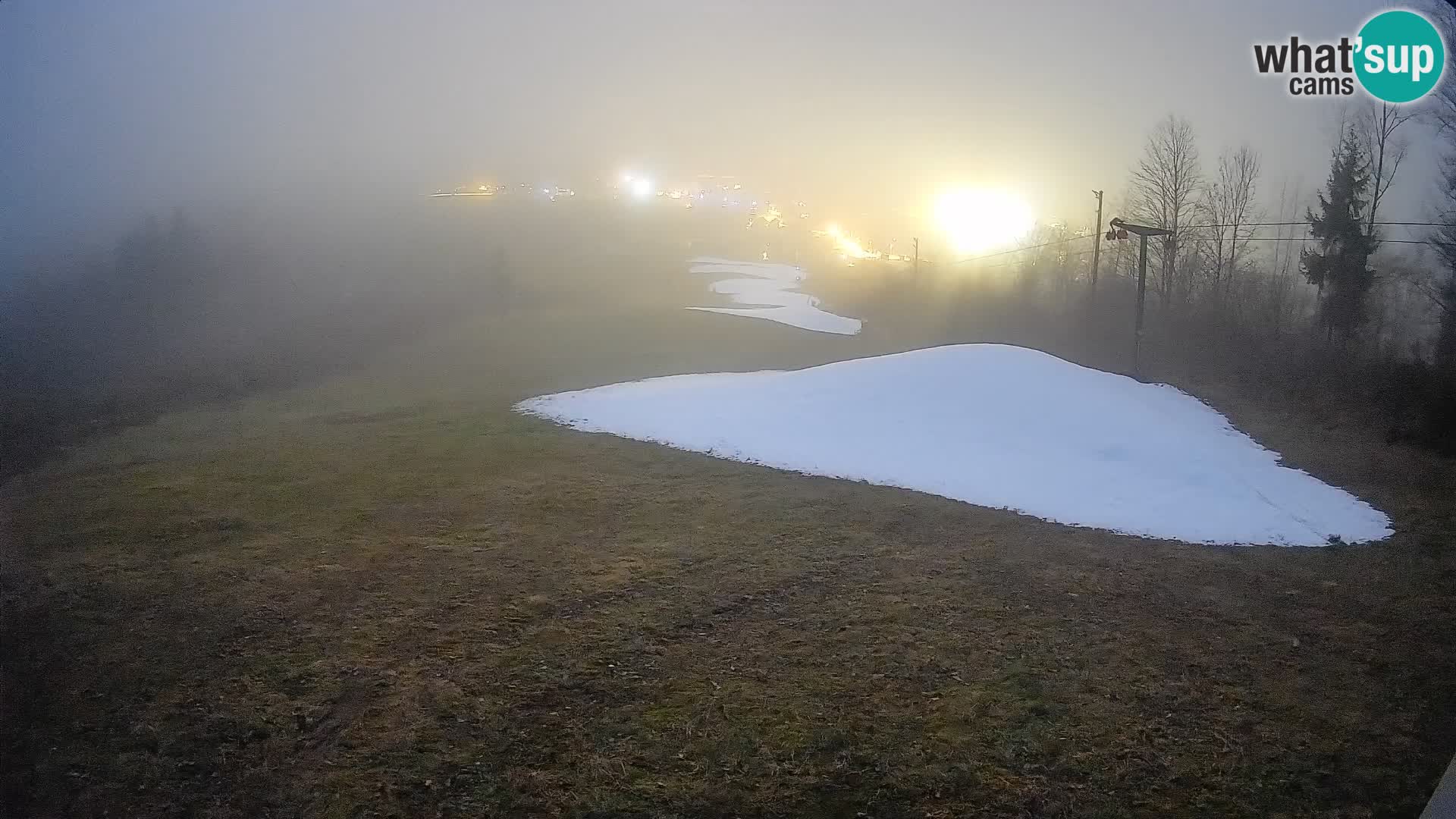 Kamera uživo Bohinjska Bistrica – Pogled u stvarnom vremenu sa skijališta Kozji Hrbet
