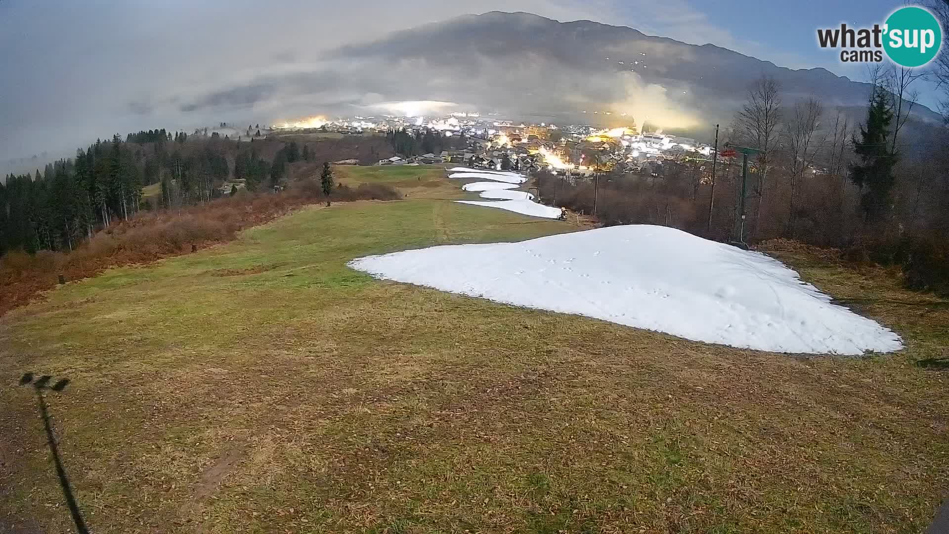 Spletna kamera Bohinjska Bistrica – Pogled v živo s smučišča Kozji Hrbet