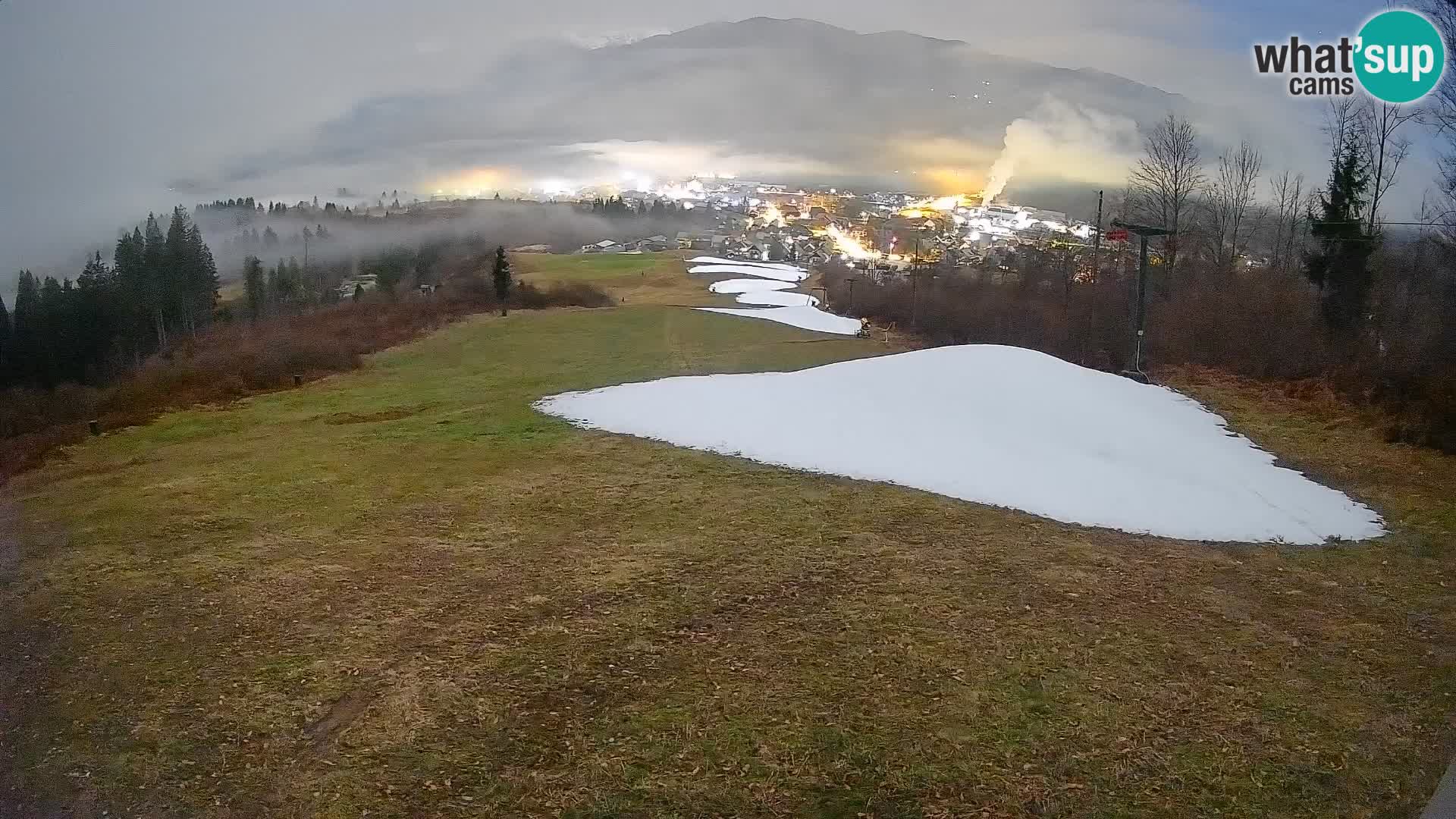 Kamera uživo Bohinjska Bistrica – Pogled u stvarnom vremenu sa skijališta Kozji Hrbet