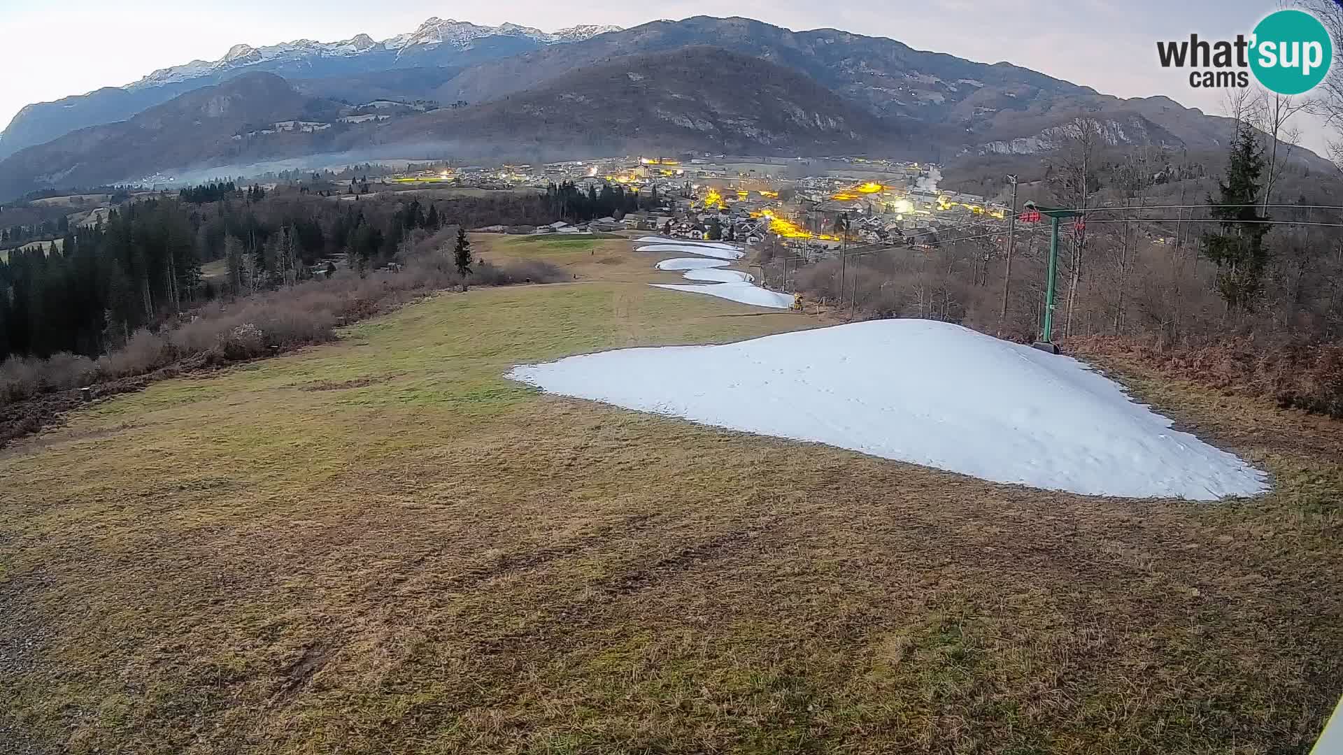 Kamera uživo Bohinjska Bistrica – Pogled u stvarnom vremenu sa skijališta Kozji Hrbet