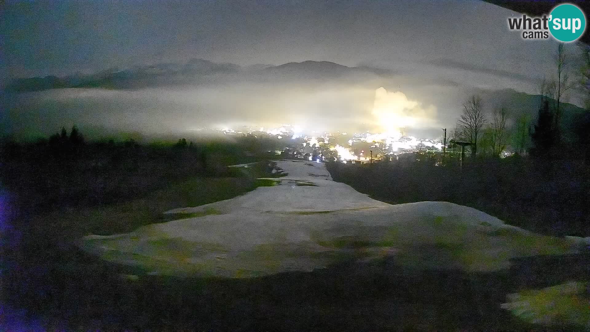 Spletna kamera Bohinjska Bistrica – Pogled v živo s smučišča Kozji Hrbet