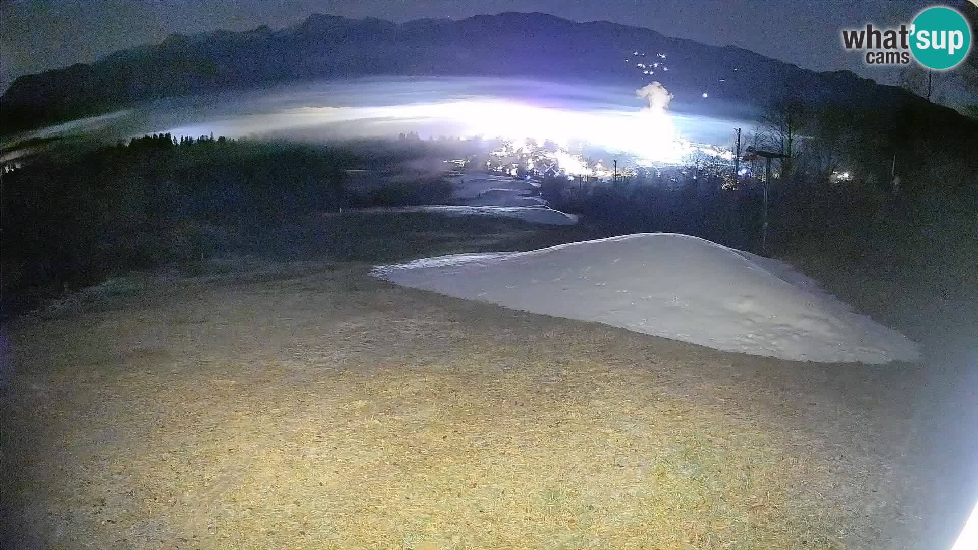 Kamera uživo Bohinjska Bistrica – Pogled u stvarnom vremenu sa skijališta Kozji Hrbet