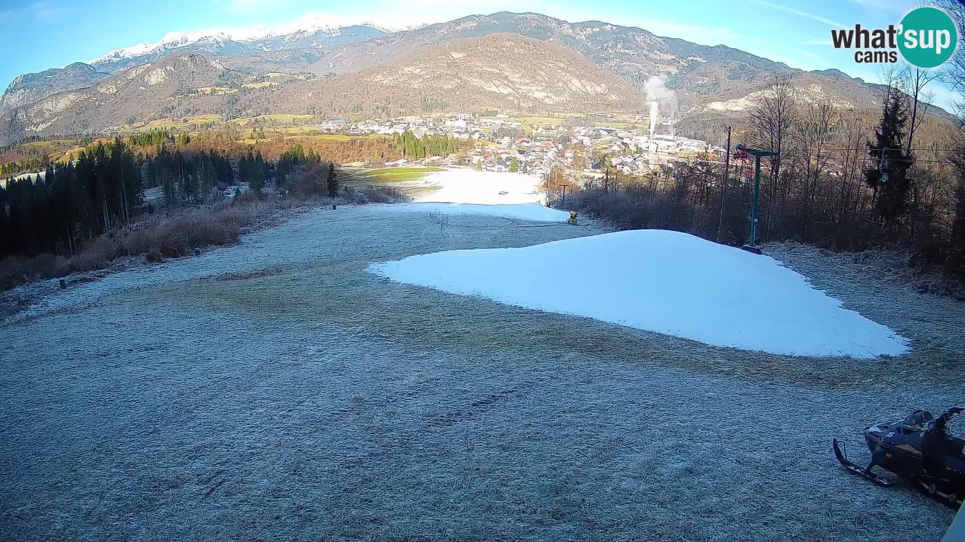 Kamera uživo Bohinjska Bistrica – Pogled u stvarnom vremenu sa skijališta Kozji Hrbet