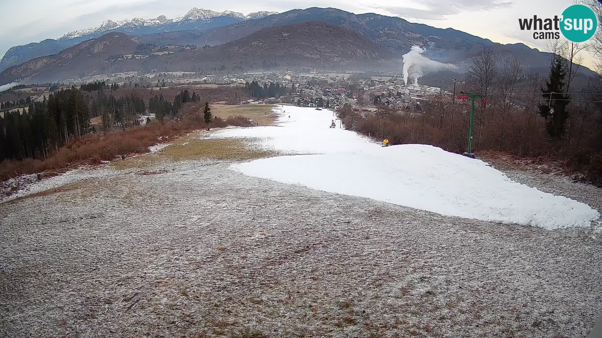 Kamera uživo Bohinjska Bistrica – Pogled u stvarnom vremenu sa skijališta Kozji Hrbet
