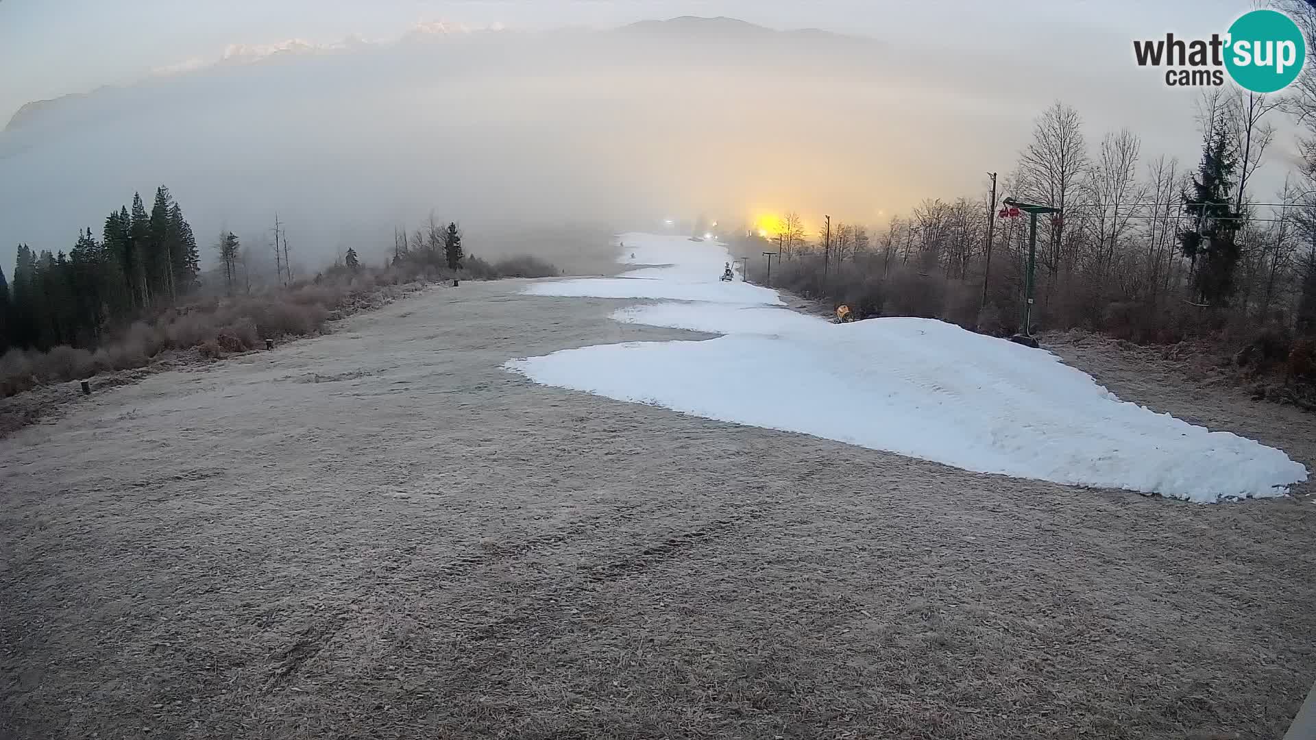 Kamera uživo Bohinjska Bistrica – Pogled u stvarnom vremenu sa skijališta Kozji Hrbet