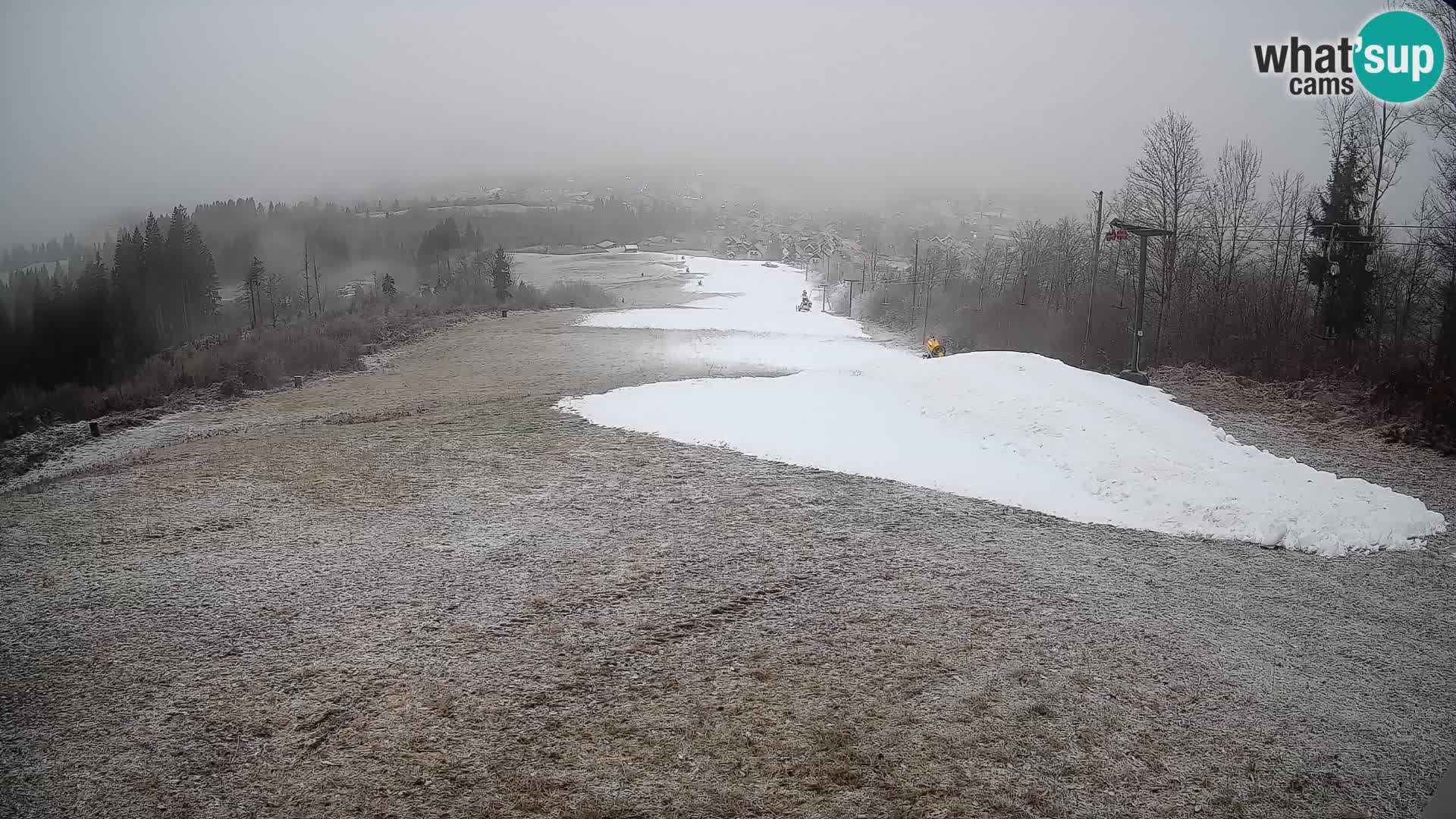 Kamera uživo Bohinjska Bistrica – Pogled u stvarnom vremenu sa skijališta Kozji Hrbet
