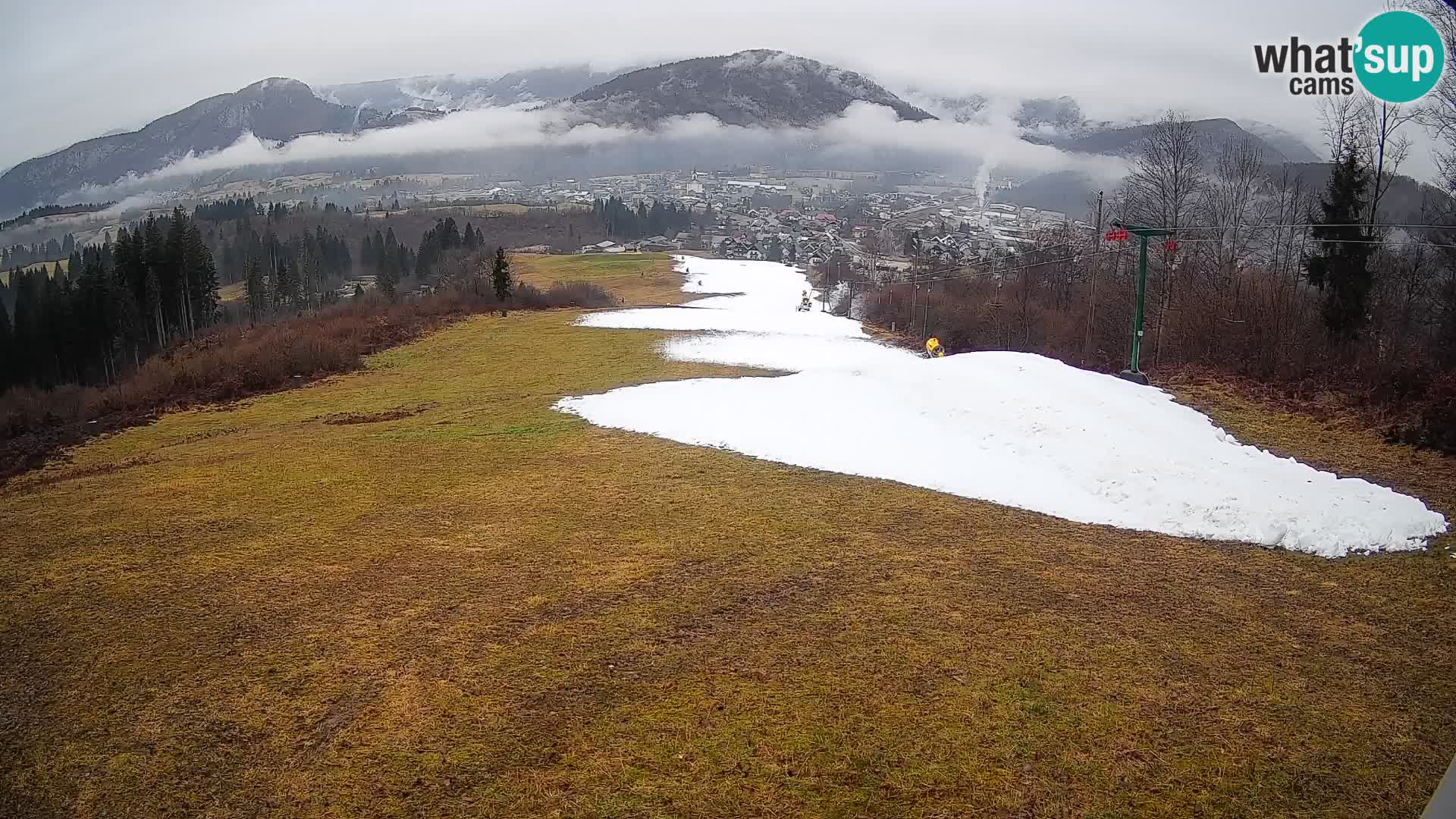 Kamera uživo Bohinjska Bistrica – Pogled u stvarnom vremenu sa skijališta Kozji Hrbet