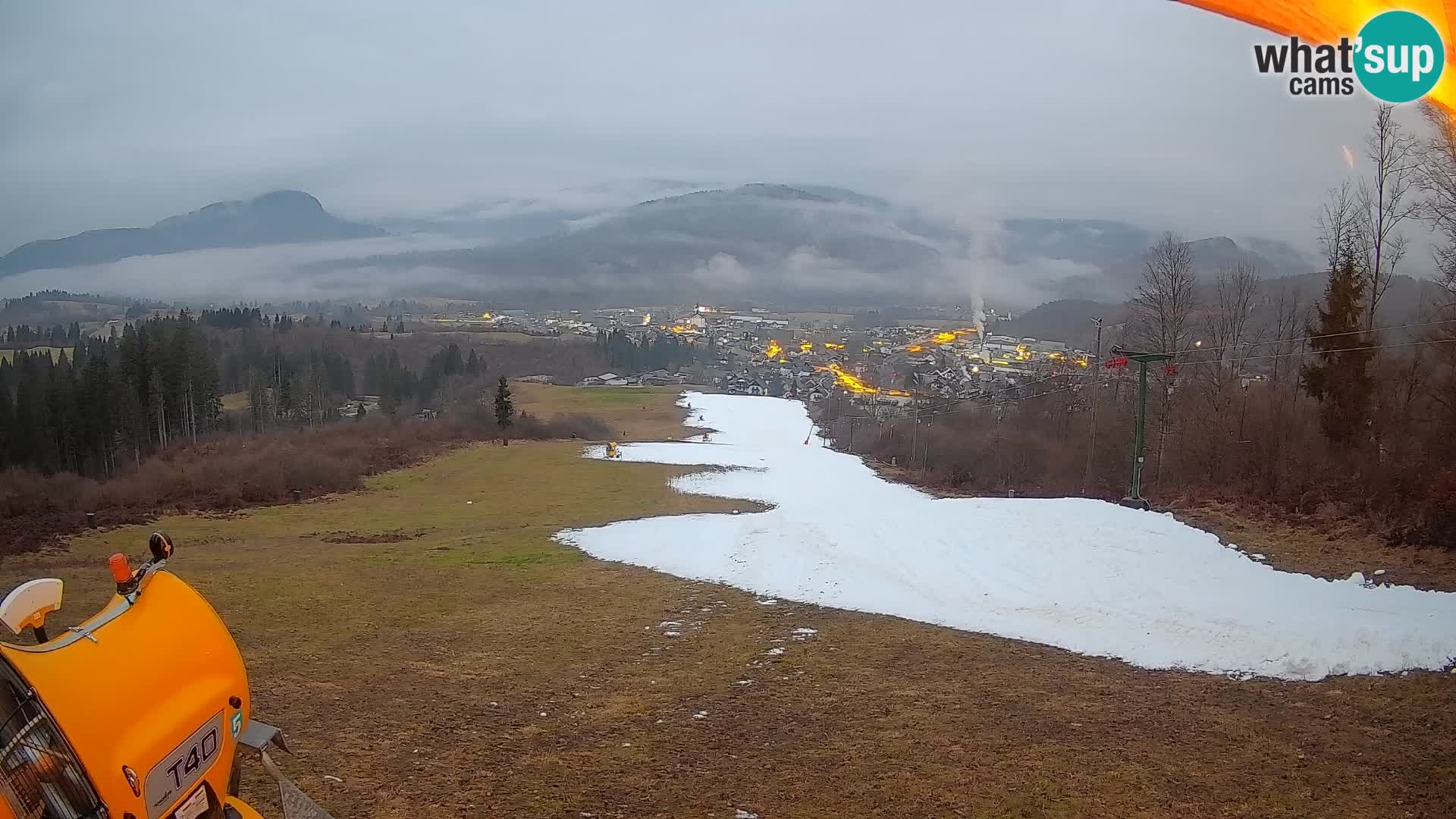 Spletna kamera Bohinjska Bistrica – Pogled v živo s smučišča Kozji Hrbet