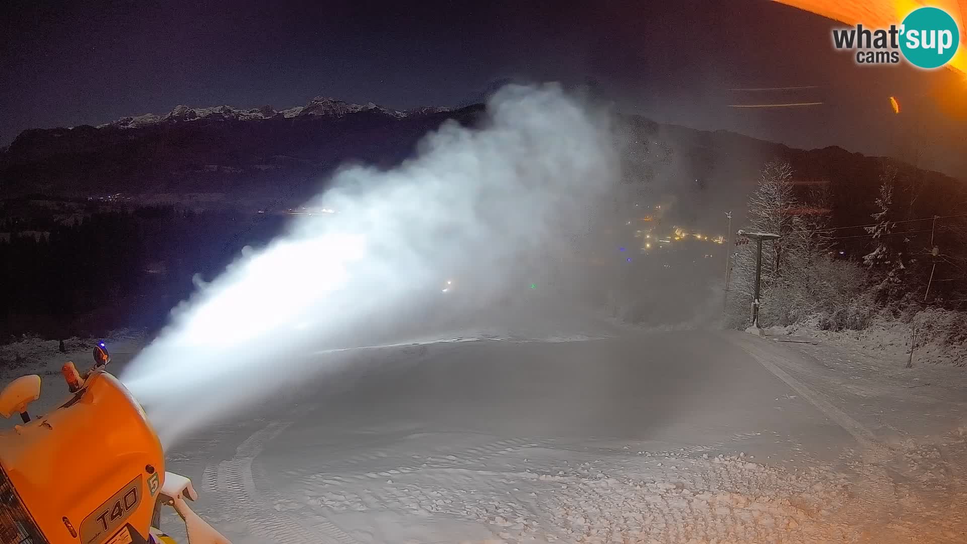 Spletna kamera Bohinjska Bistrica – Pogled v živo s smučišča Kozji Hrbet