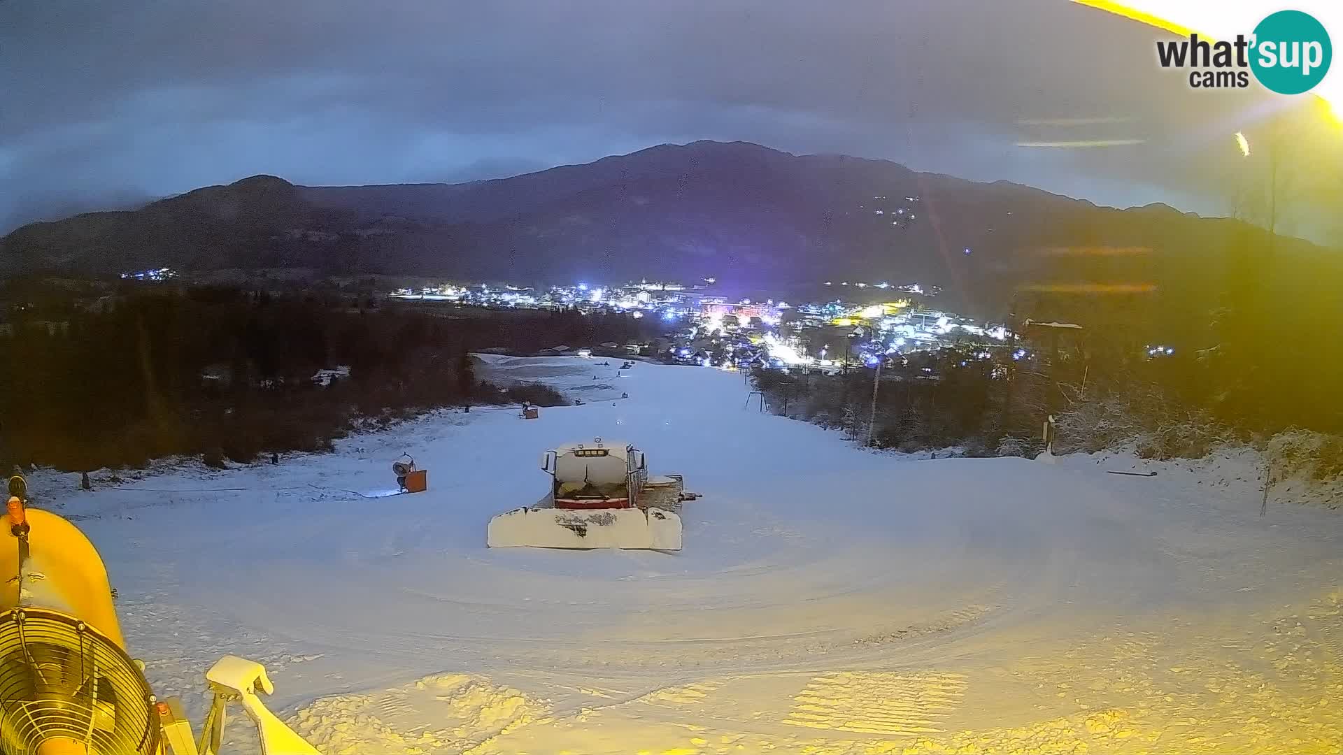 Kamera uživo Bohinjska Bistrica – Pogled u stvarnom vremenu sa skijališta Kozji Hrbet