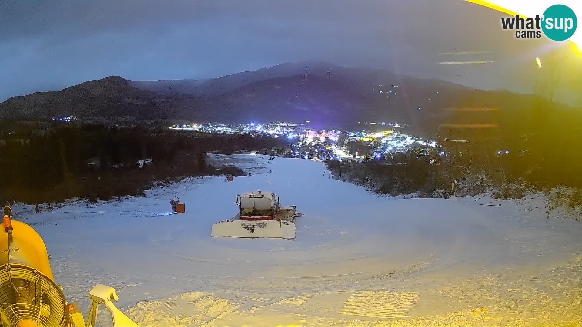 Kamera uživo Bohinjska Bistrica – Pogled u stvarnom vremenu sa skijališta Kozji Hrbet