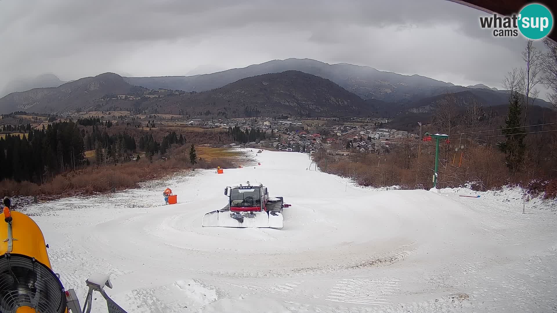 Kamera uživo Bohinjska Bistrica – Pogled u stvarnom vremenu sa skijališta Kozji Hrbet