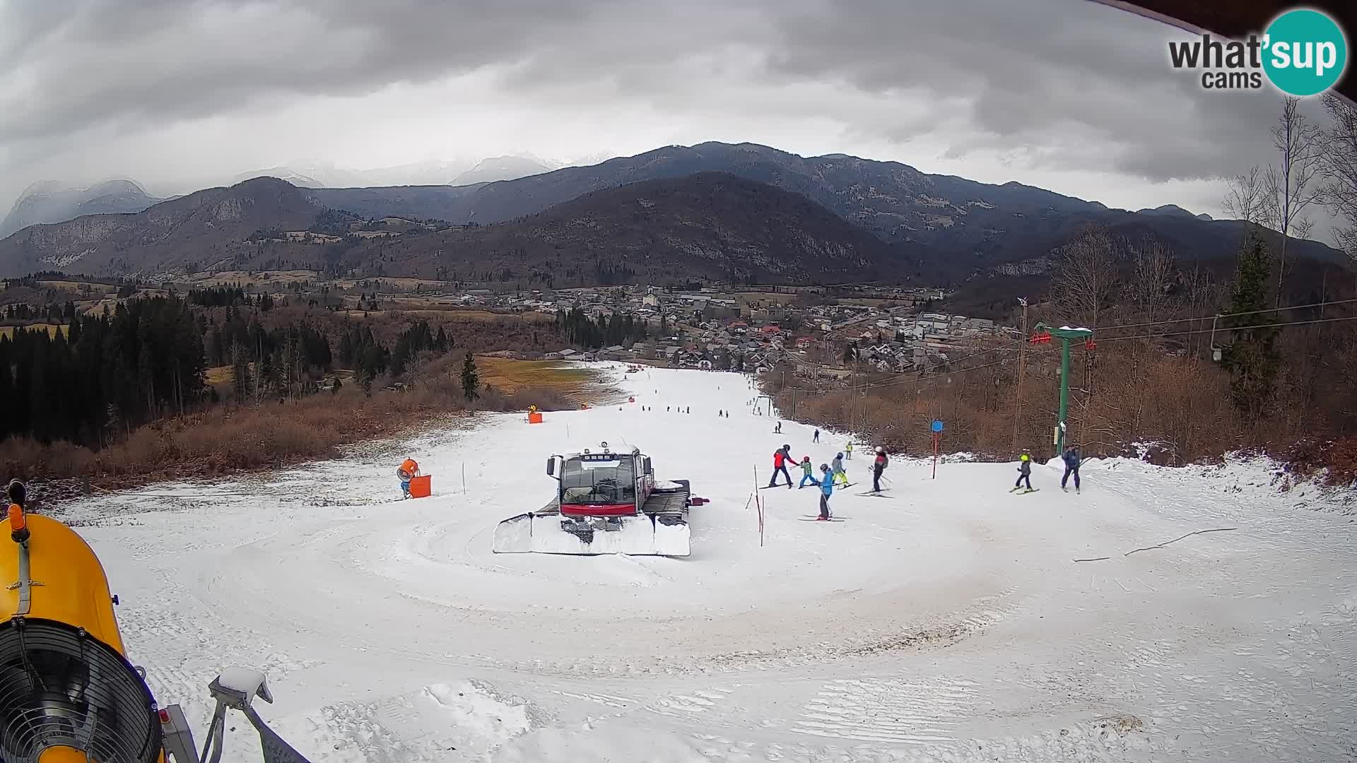 Kamera uživo Bohinjska Bistrica – Pogled u stvarnom vremenu sa skijališta Kozji Hrbet