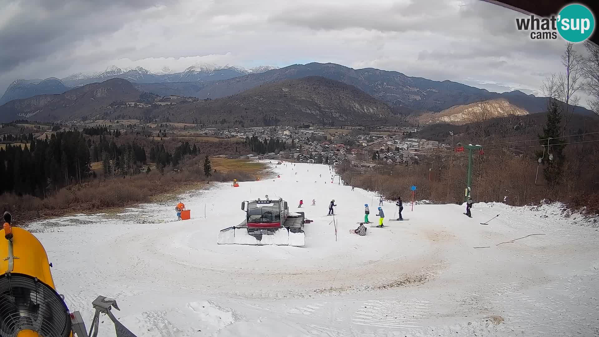 Kamera uživo Bohinjska Bistrica – Pogled u stvarnom vremenu sa skijališta Kozji Hrbet