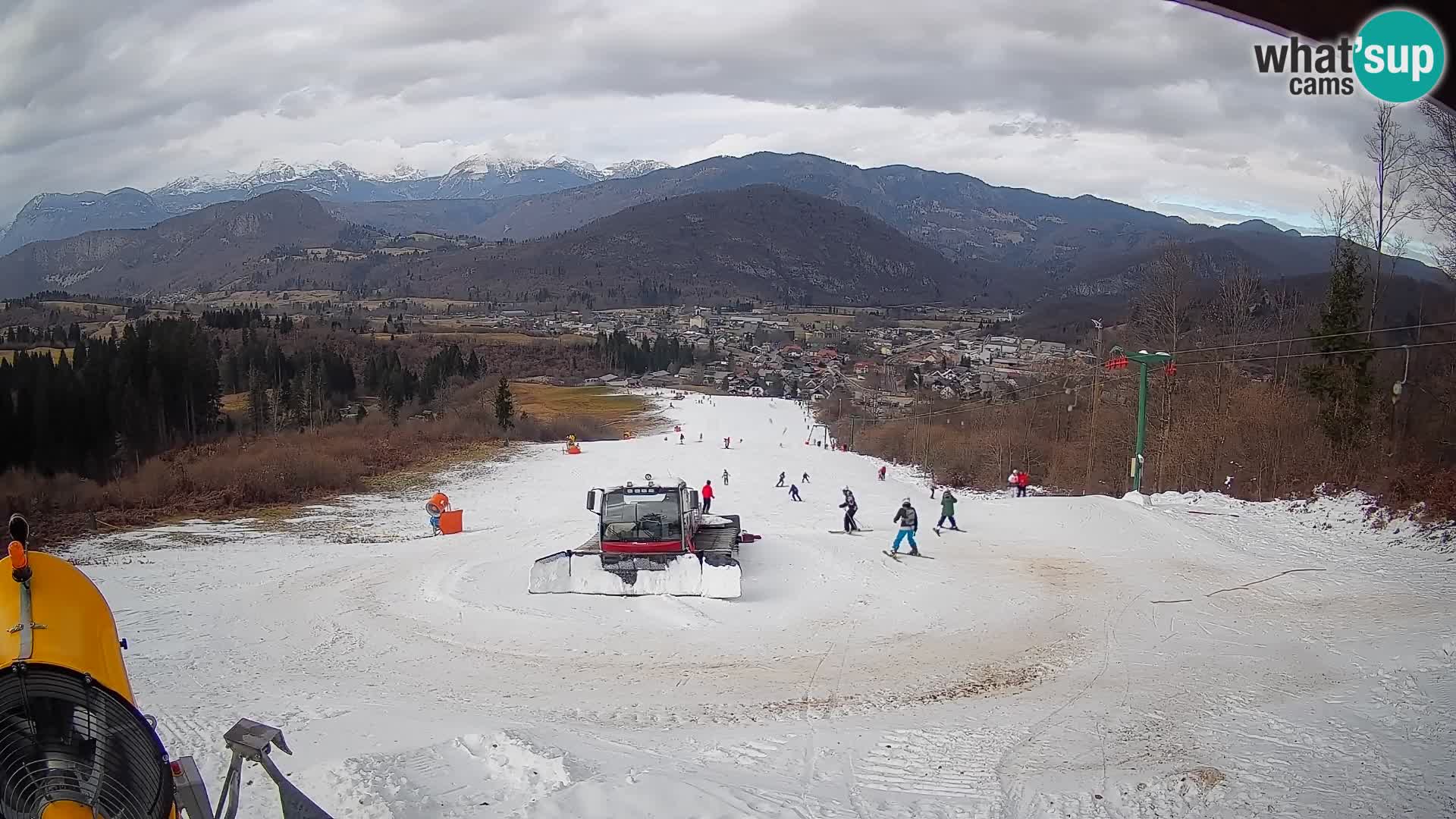 Kamera uživo Bohinjska Bistrica – Pogled u stvarnom vremenu sa skijališta Kozji Hrbet