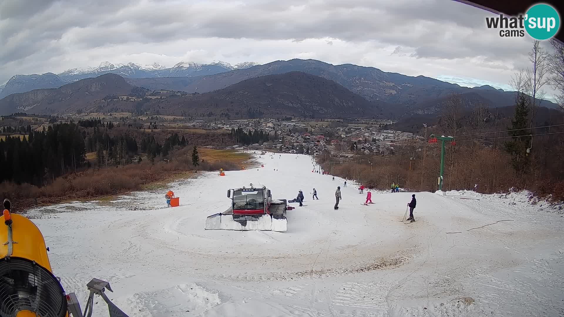 Kamera uživo Bohinjska Bistrica – Pogled u stvarnom vremenu sa skijališta Kozji Hrbet