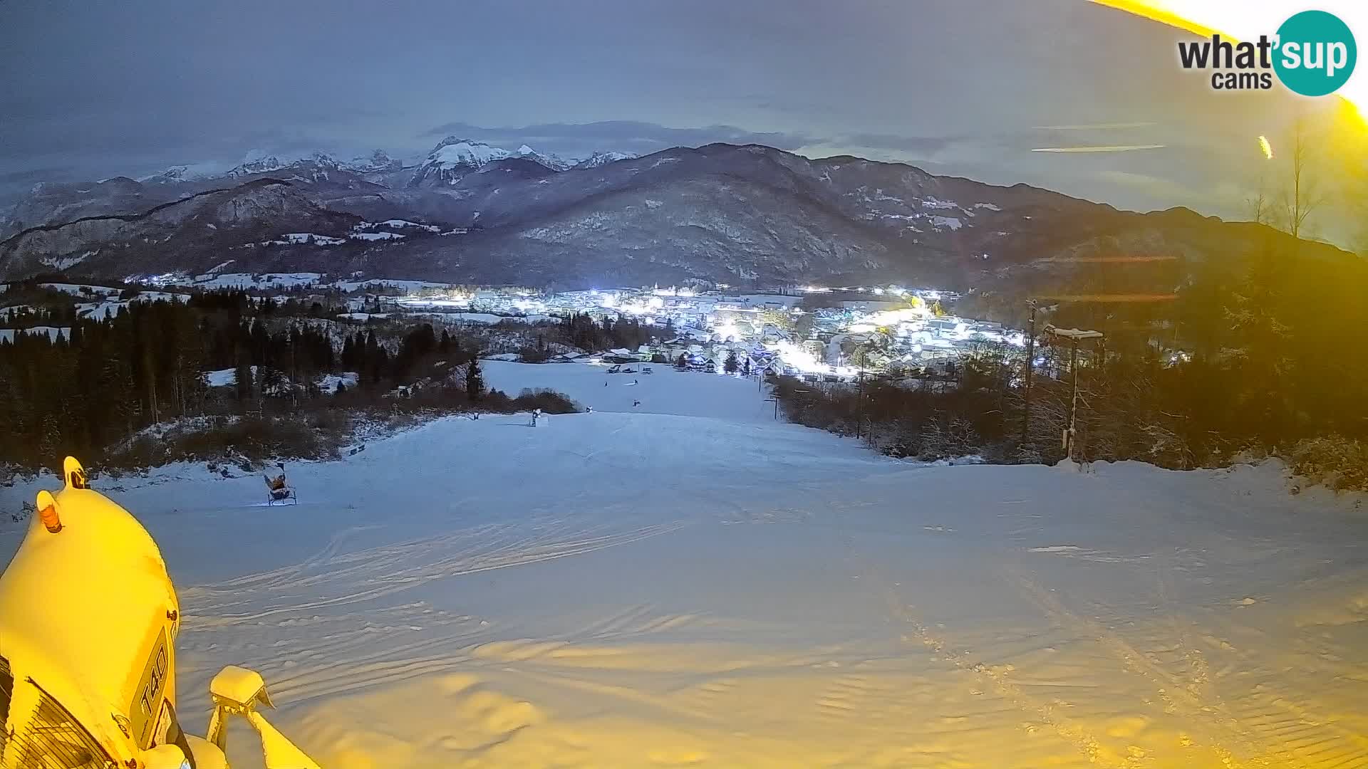 Spletna kamera Bohinjska Bistrica – Pogled v živo s smučišča Kozji Hrbet