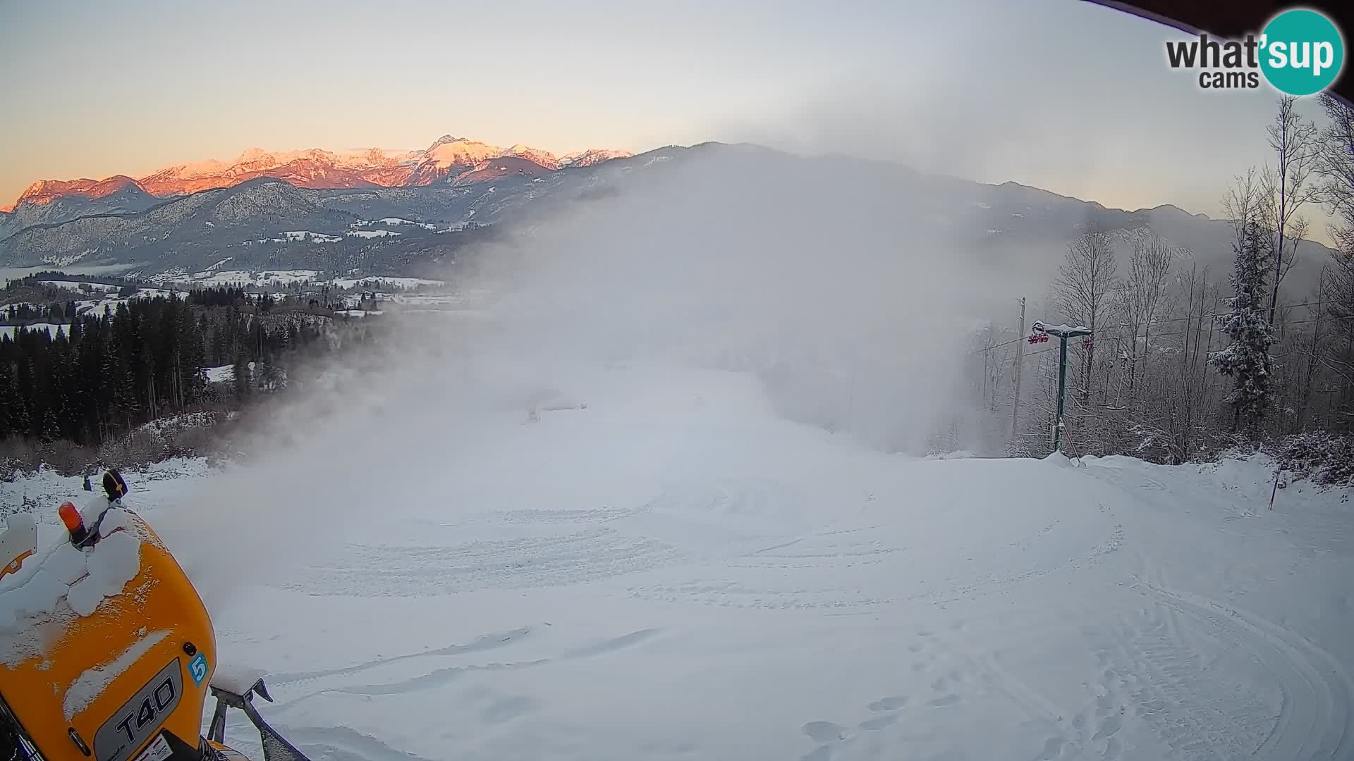 Spletna kamera Bohinjska Bistrica – Pogled v živo s smučišča Kozji Hrbet