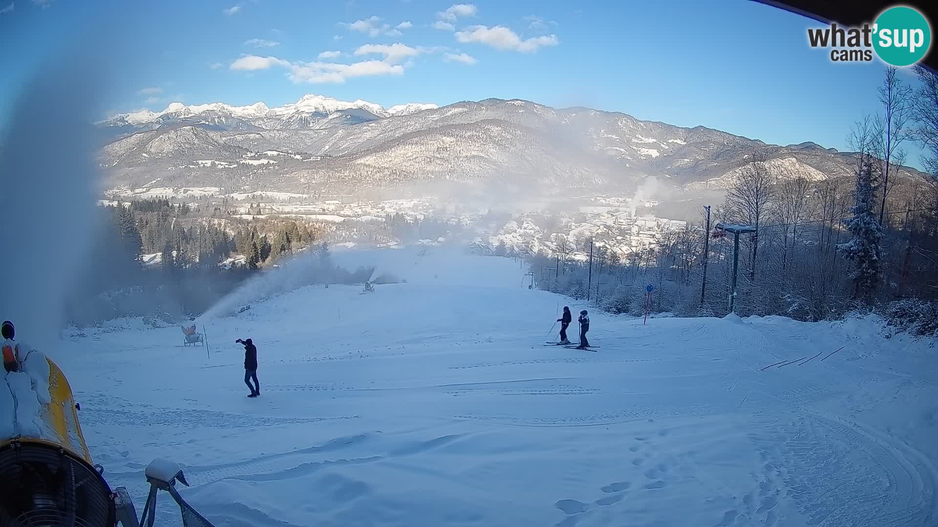 Spletna kamera Bohinjska Bistrica – Pogled v živo s smučišča Kozji Hrbet