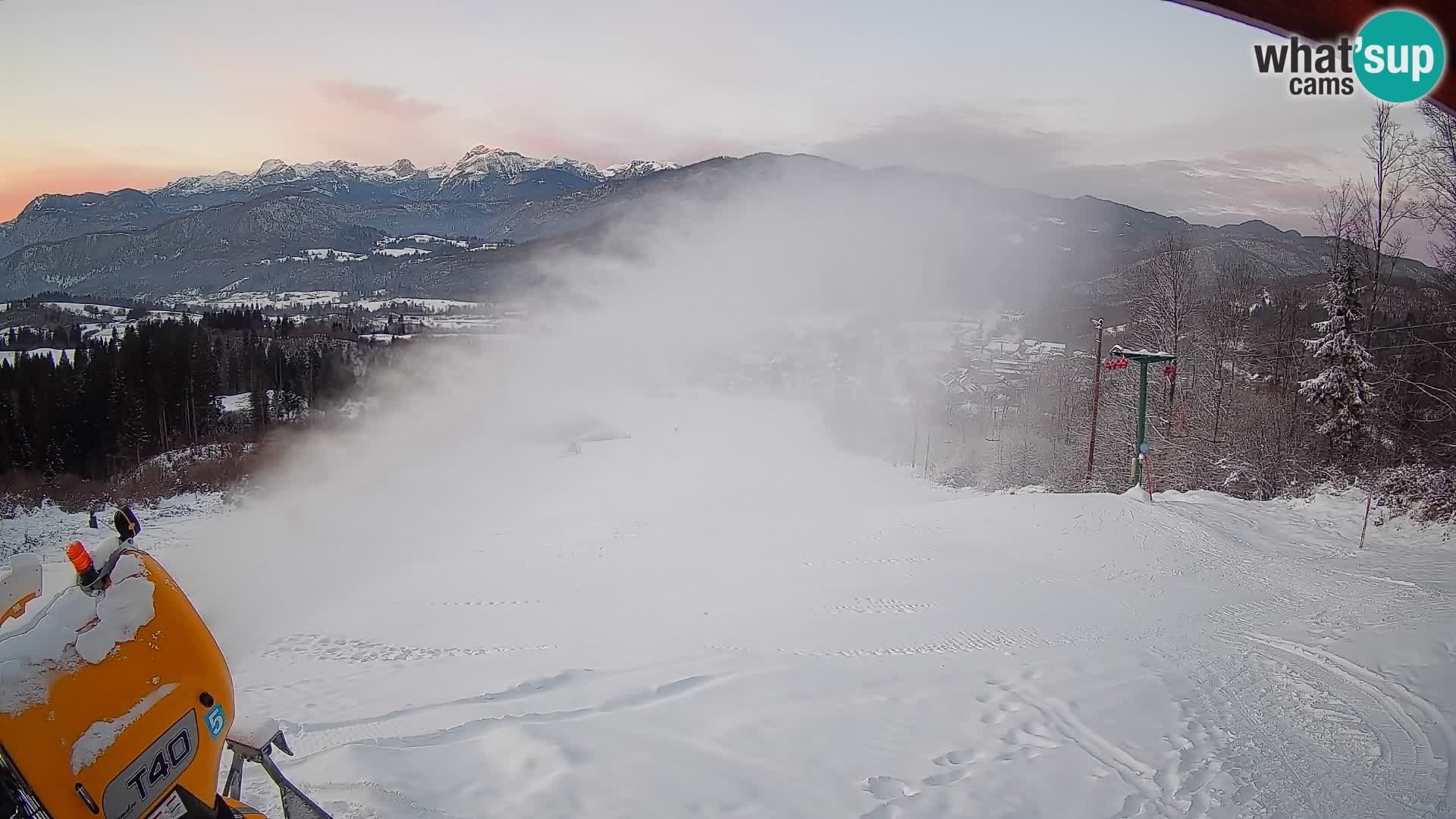 Kamera uživo Bohinjska Bistrica – Pogled u stvarnom vremenu sa skijališta Kozji Hrbet