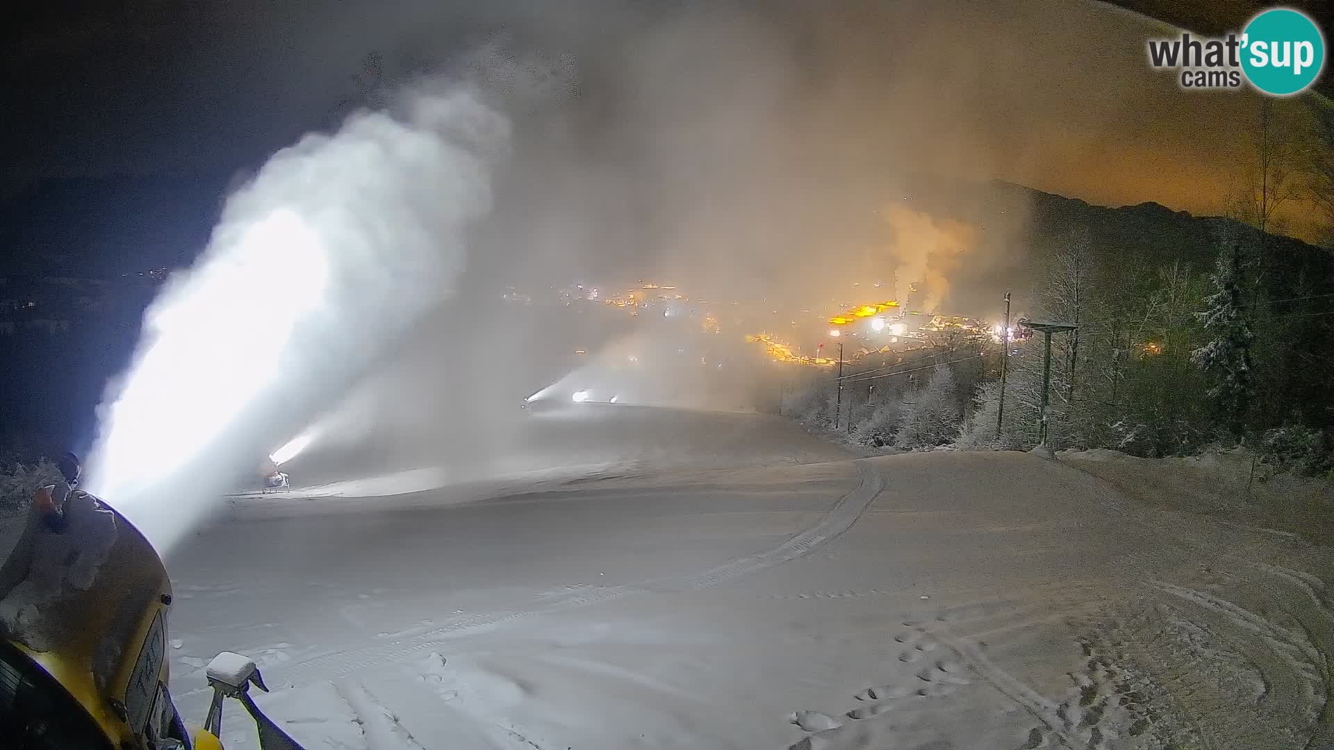 Spletna kamera Bohinjska Bistrica – Pogled v živo s smučišča Kozji Hrbet