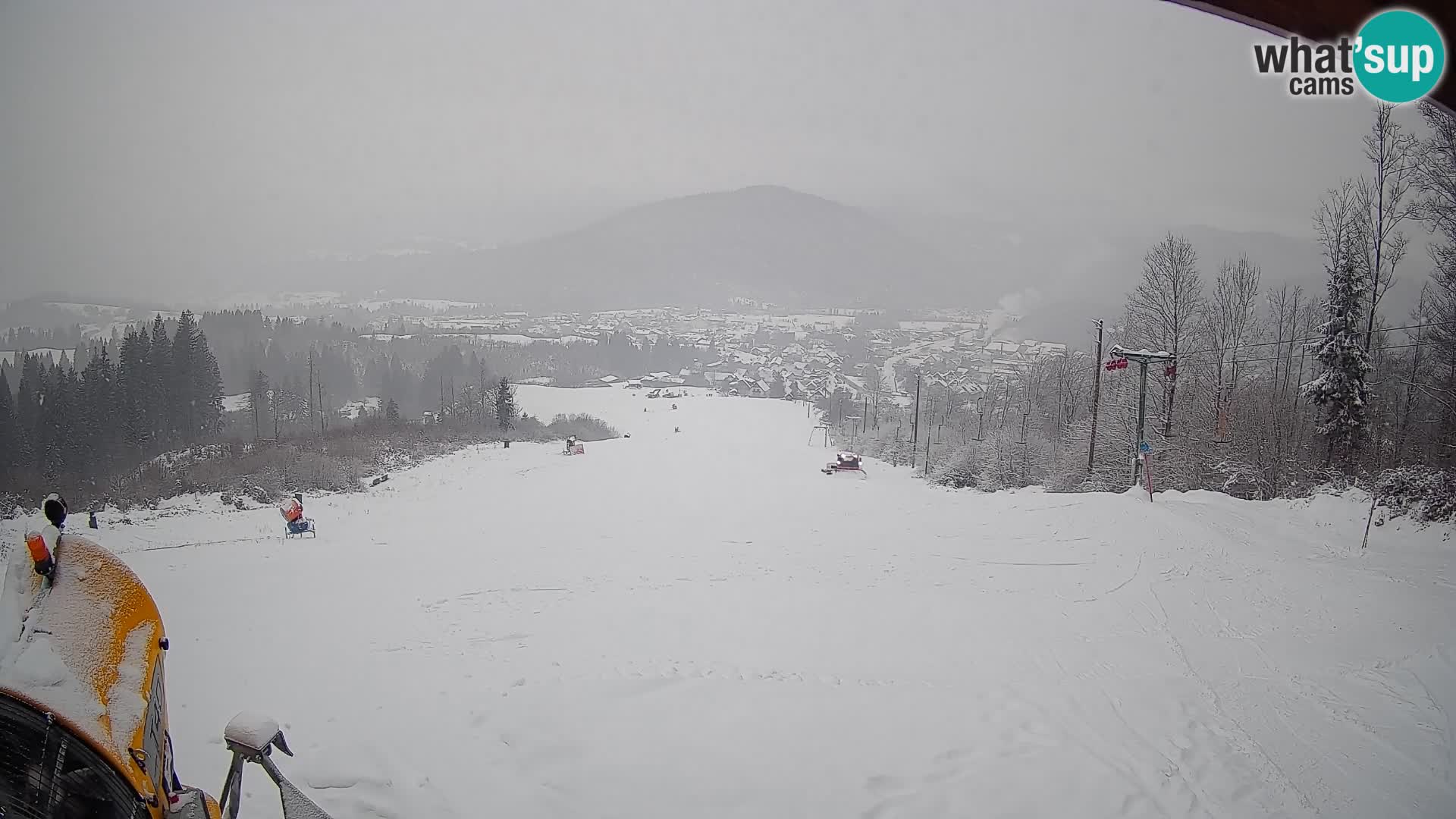 Spletna kamera Bohinjska Bistrica – Pogled v živo s smučišča Kozji Hrbet