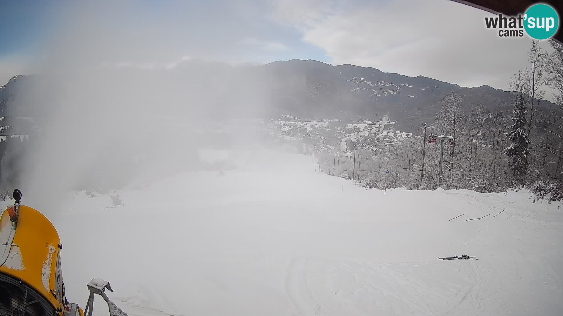 Spletna kamera Bohinjska Bistrica – Pogled v živo s smučišča Kozji Hrbet
