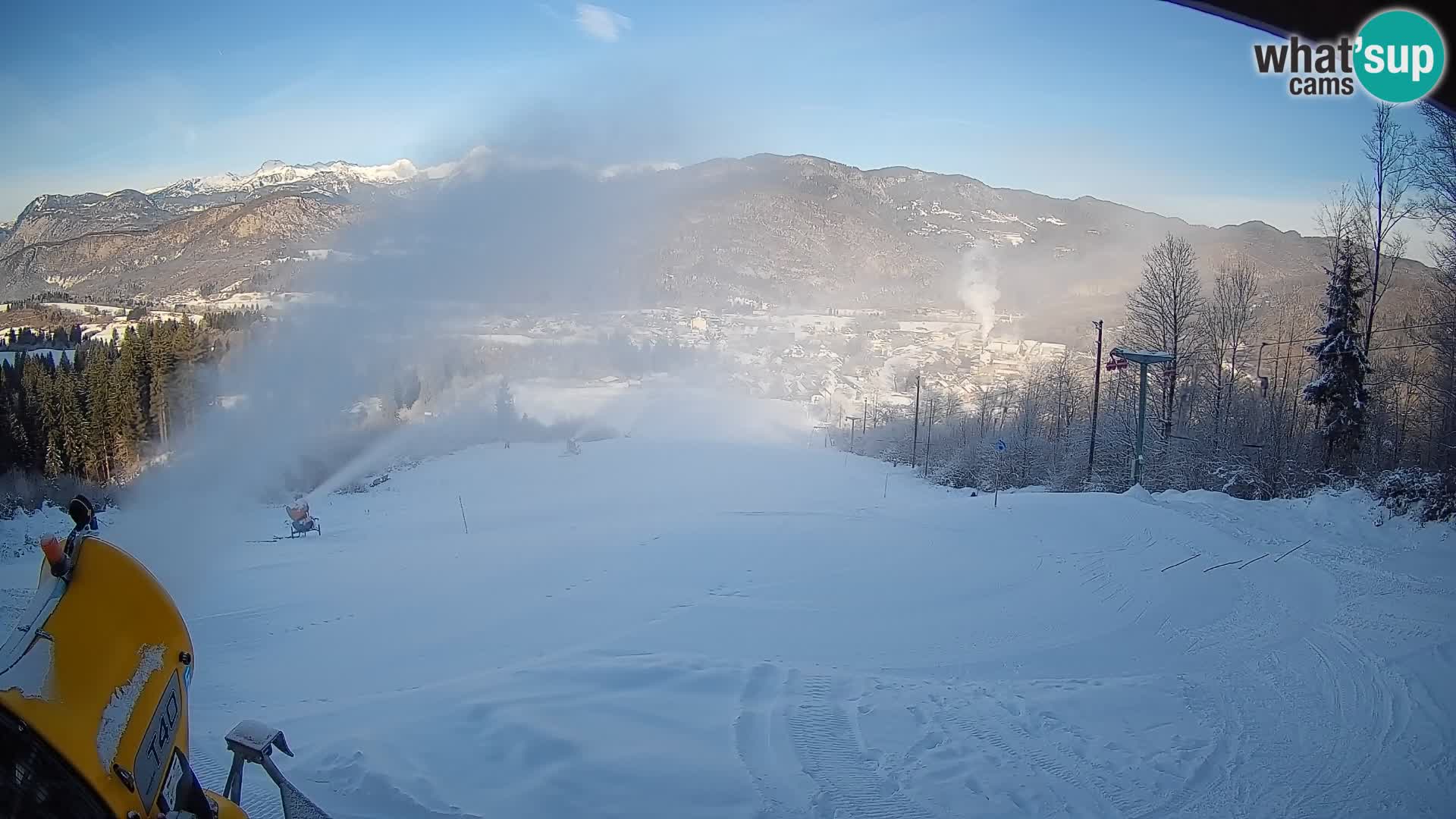 Kamera uživo Bohinjska Bistrica – Pogled u stvarnom vremenu sa skijališta Kozji Hrbet
