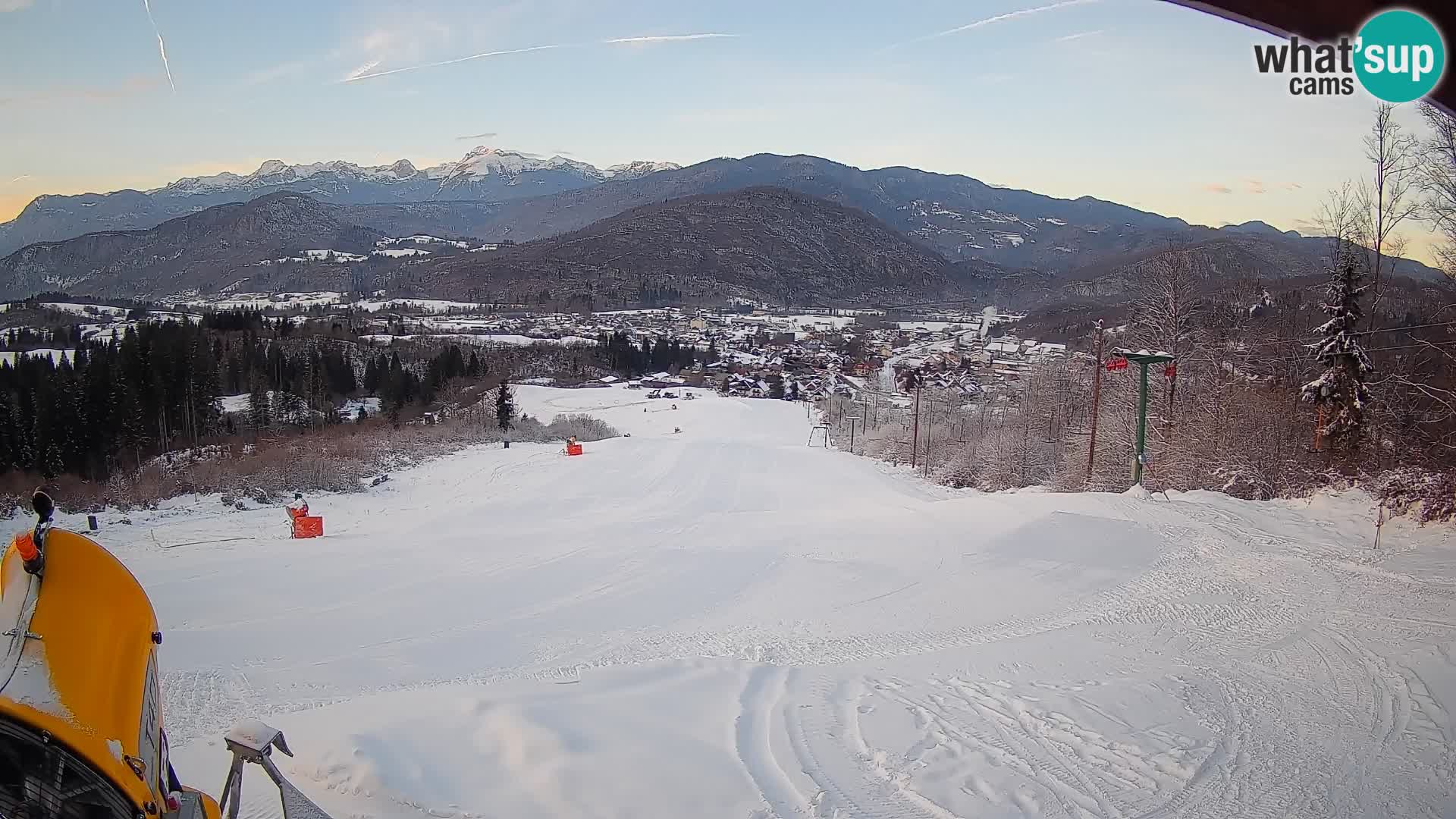 Kamera uživo Bohinjska Bistrica – Pogled u stvarnom vremenu sa skijališta Kozji Hrbet