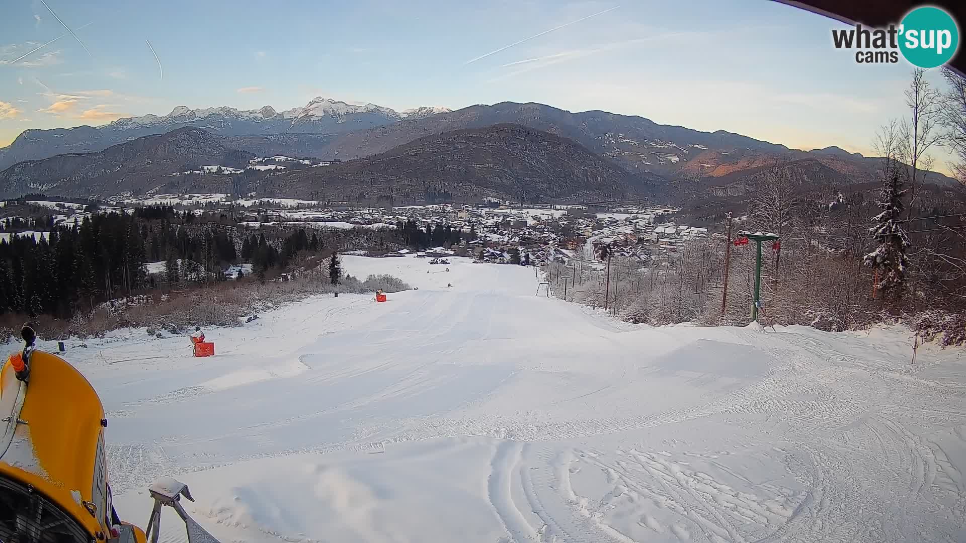 Kamera uživo Bohinjska Bistrica – Pogled u stvarnom vremenu sa skijališta Kozji Hrbet