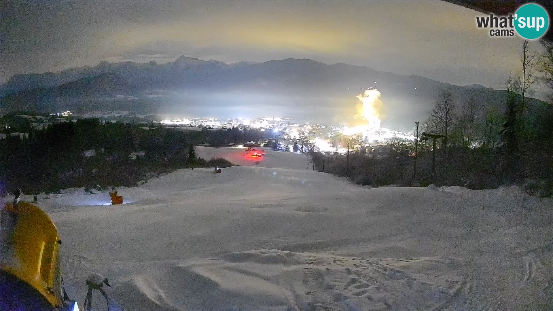 Spletna kamera Bohinjska Bistrica – Pogled v živo s smučišča Kozji Hrbet